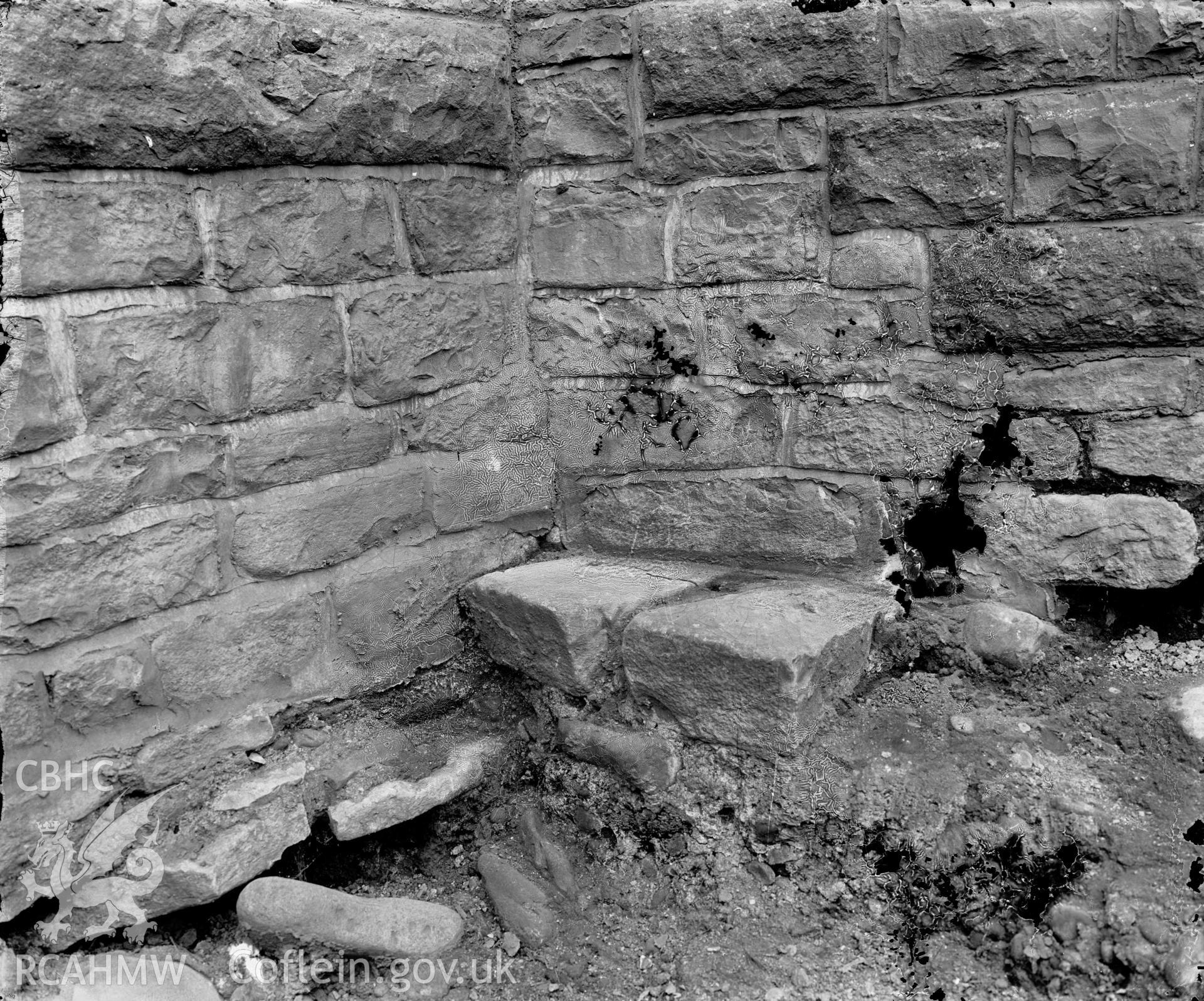 Cardiff castle Roman Wall (Plot no 17?) Ministry of Works Coll. NAccp154-158
