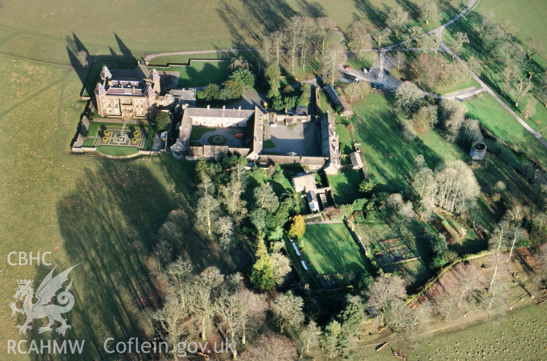 RCAHMW colour slide oblique aerial photograph of Newton House; Dynevor Castle, Plas Dinefwr, Llandeilo, taken by T.G.Driver on the 21/02/2000