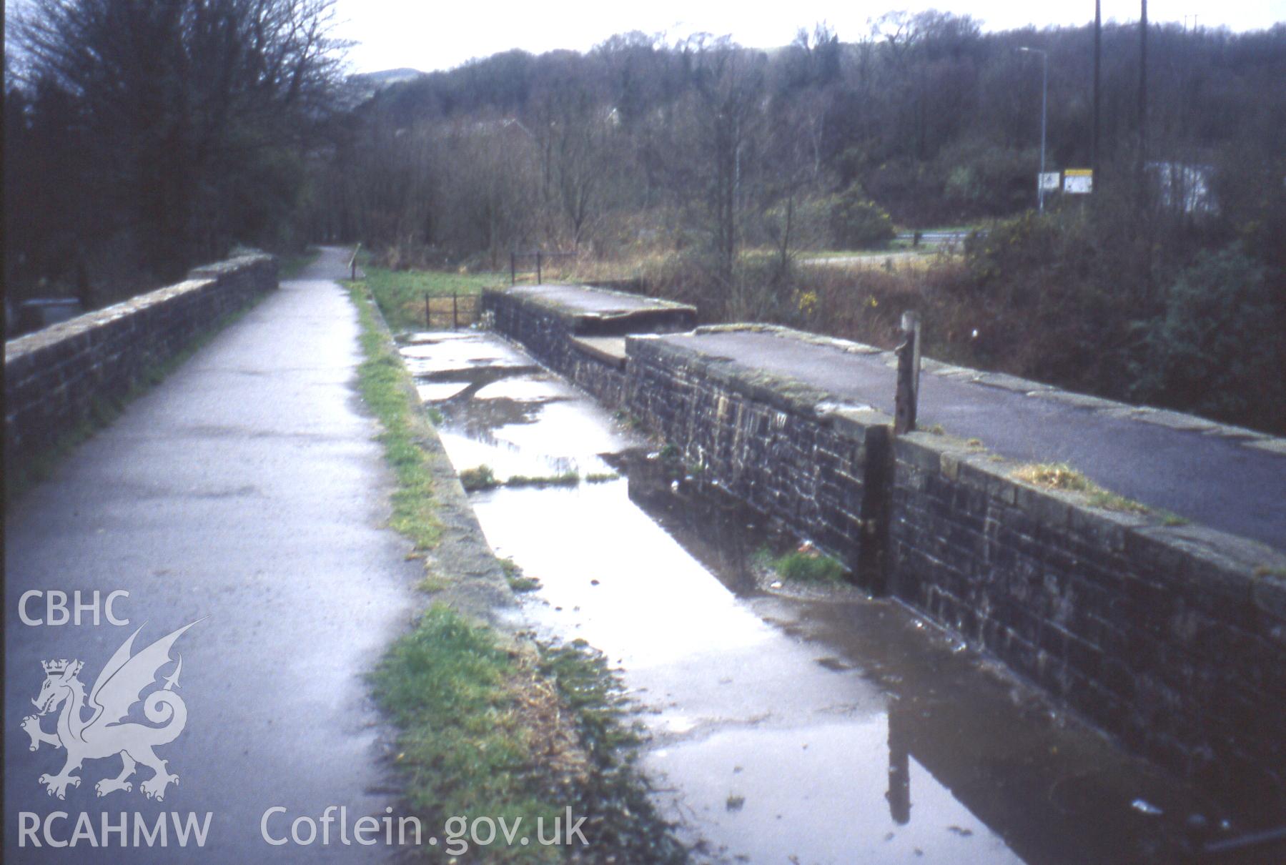Aqueduct trough from the NE showing the outlet & overflow.