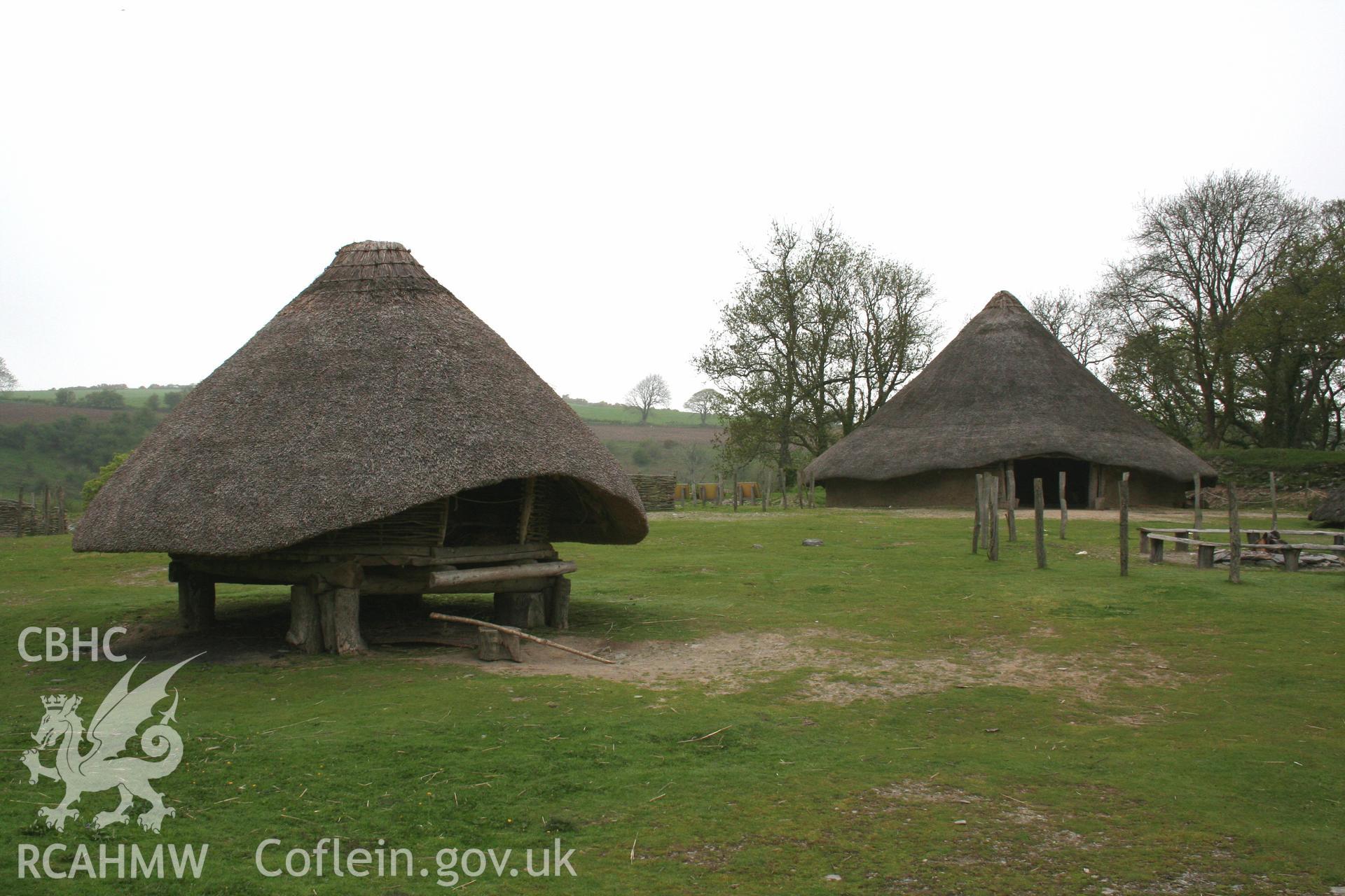 Castell Henllys, raised granary and round house