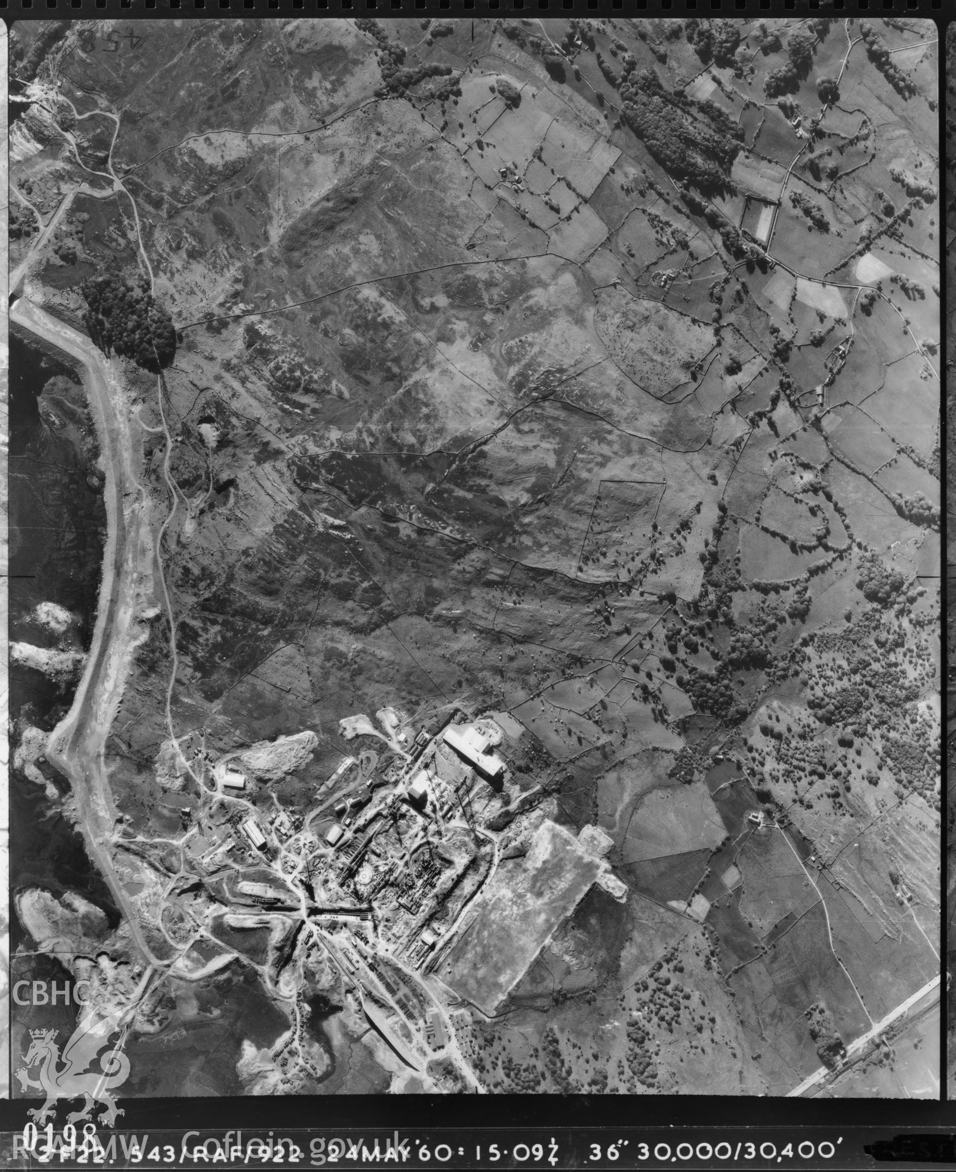 Black and white vertical aerial photograph taken by the RAF on 02/06/1960 centred on ST55649111 at a scale of 1:10000. The centrepoint lies over the sea.