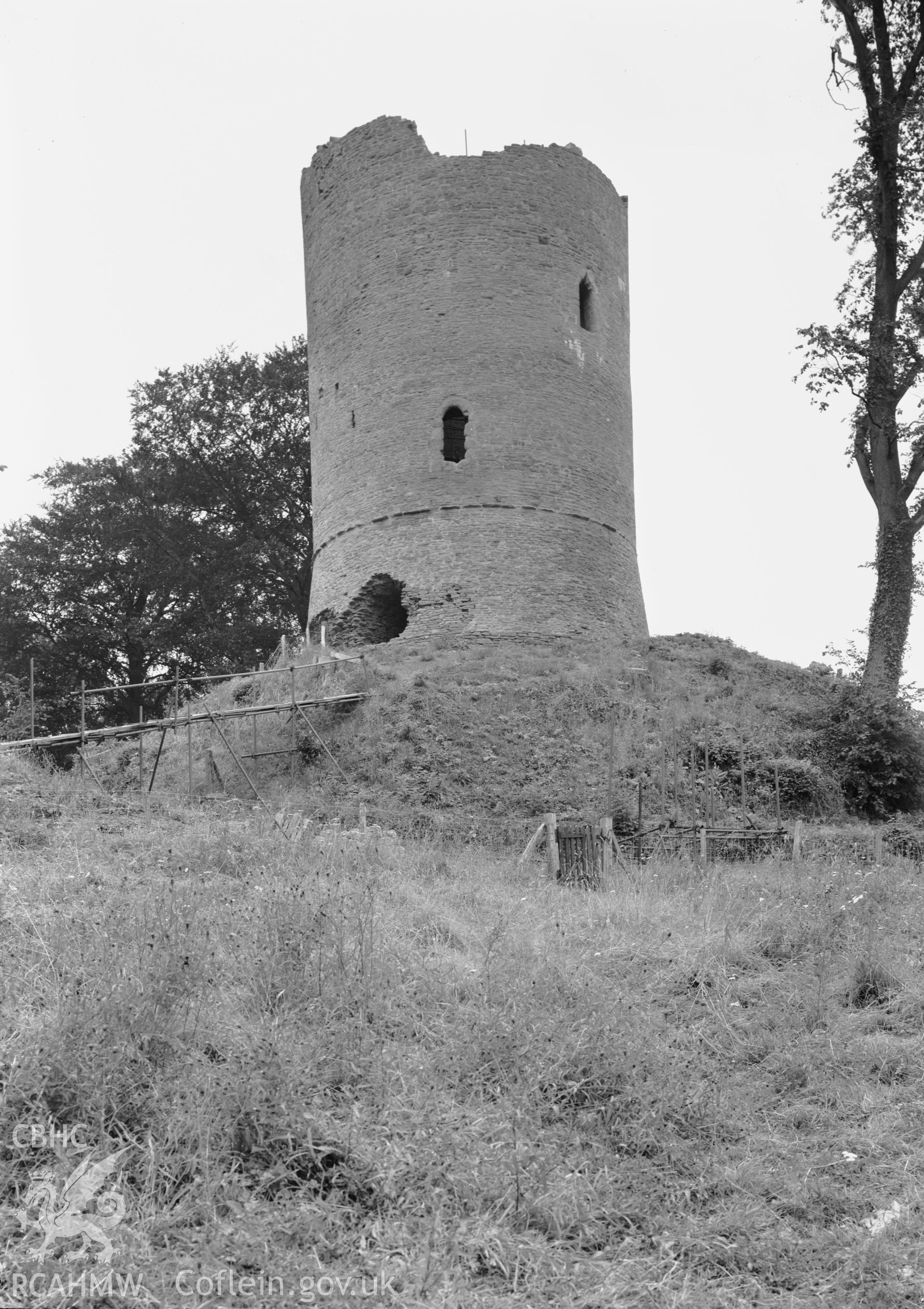 D.O.E photographs of Bronllys Castle - south east elevation.