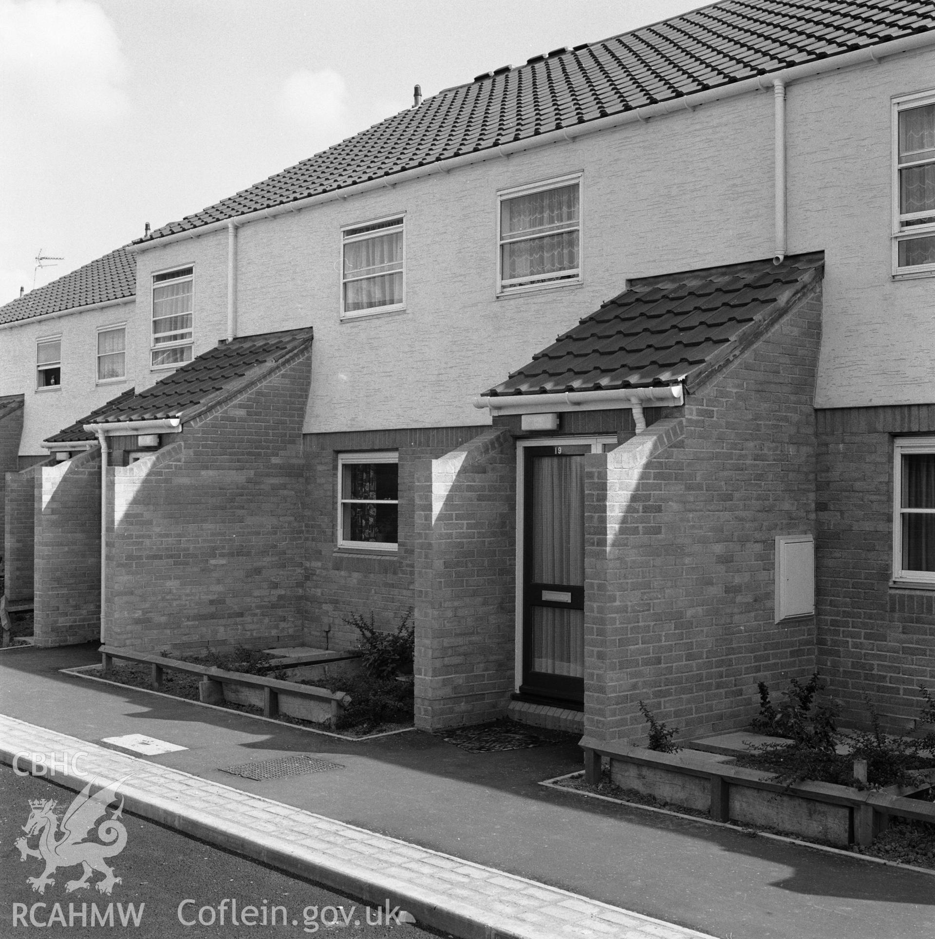 1 photographic negative showing new housing on Shaftesbury Street, Newport; collated by the former Central Office of Information.