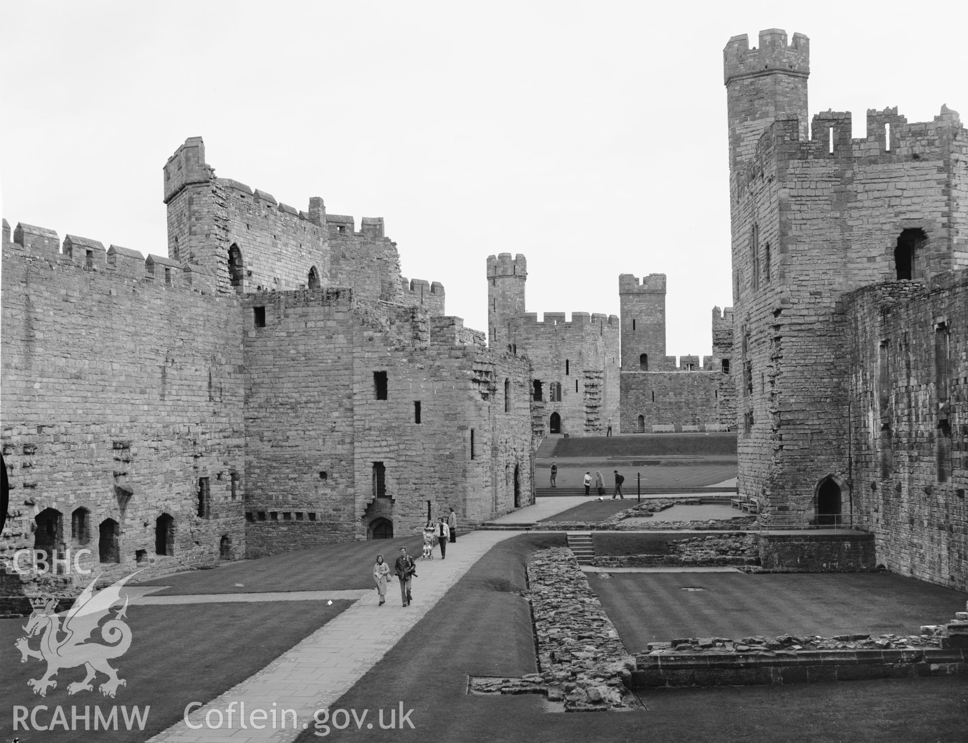 1 b/w print showing aspect of Caernarfon castle, collated by the former Central Office of Information.