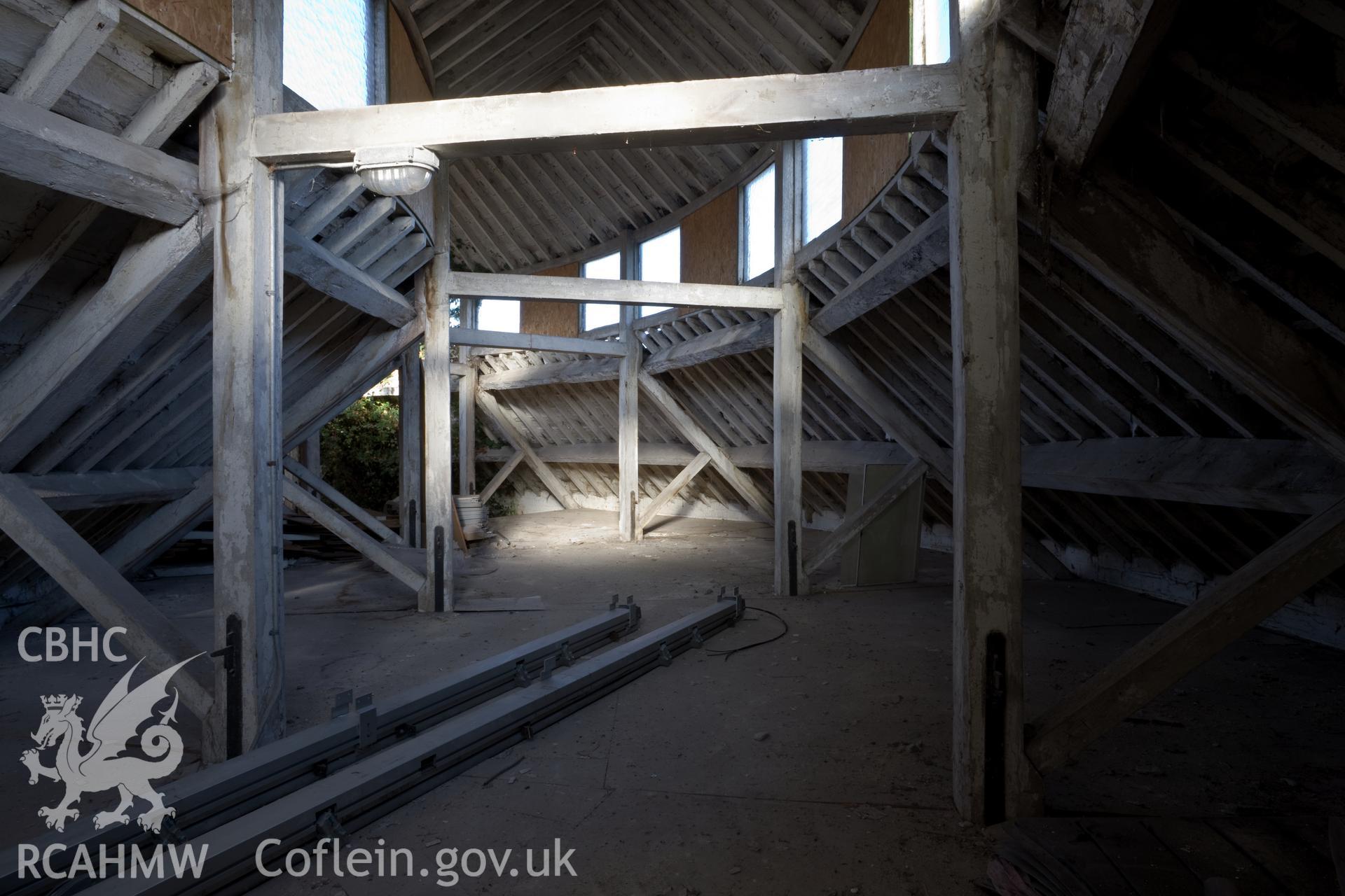 Roof structure of piggery.