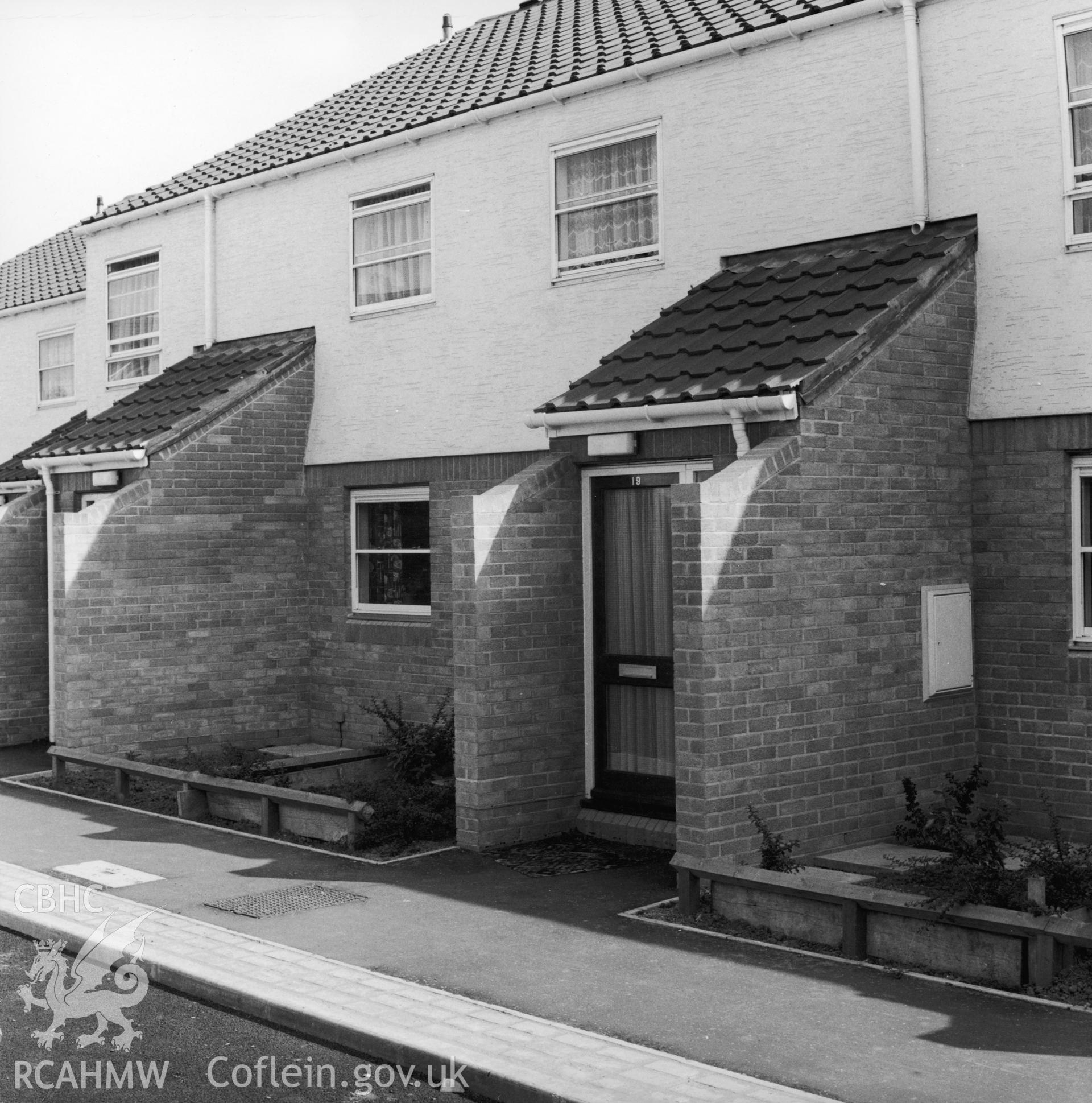 1 b/w print showing exterior view of new housing on Shaftesbury Street, Newport; collated by the former Central Office of Information.