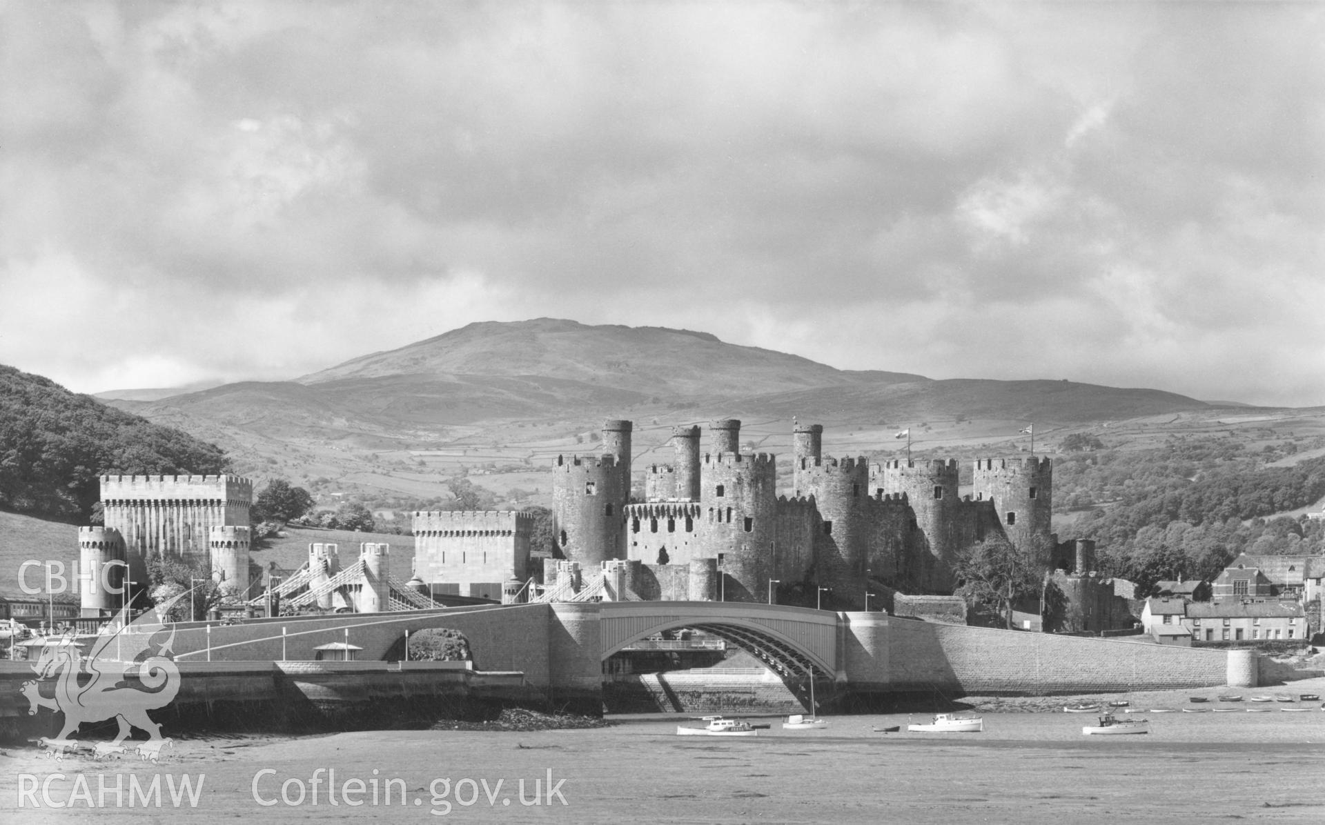 1 b/w print showing view of Conwy castle and new road bridge, collated by the former Central Office of Information.