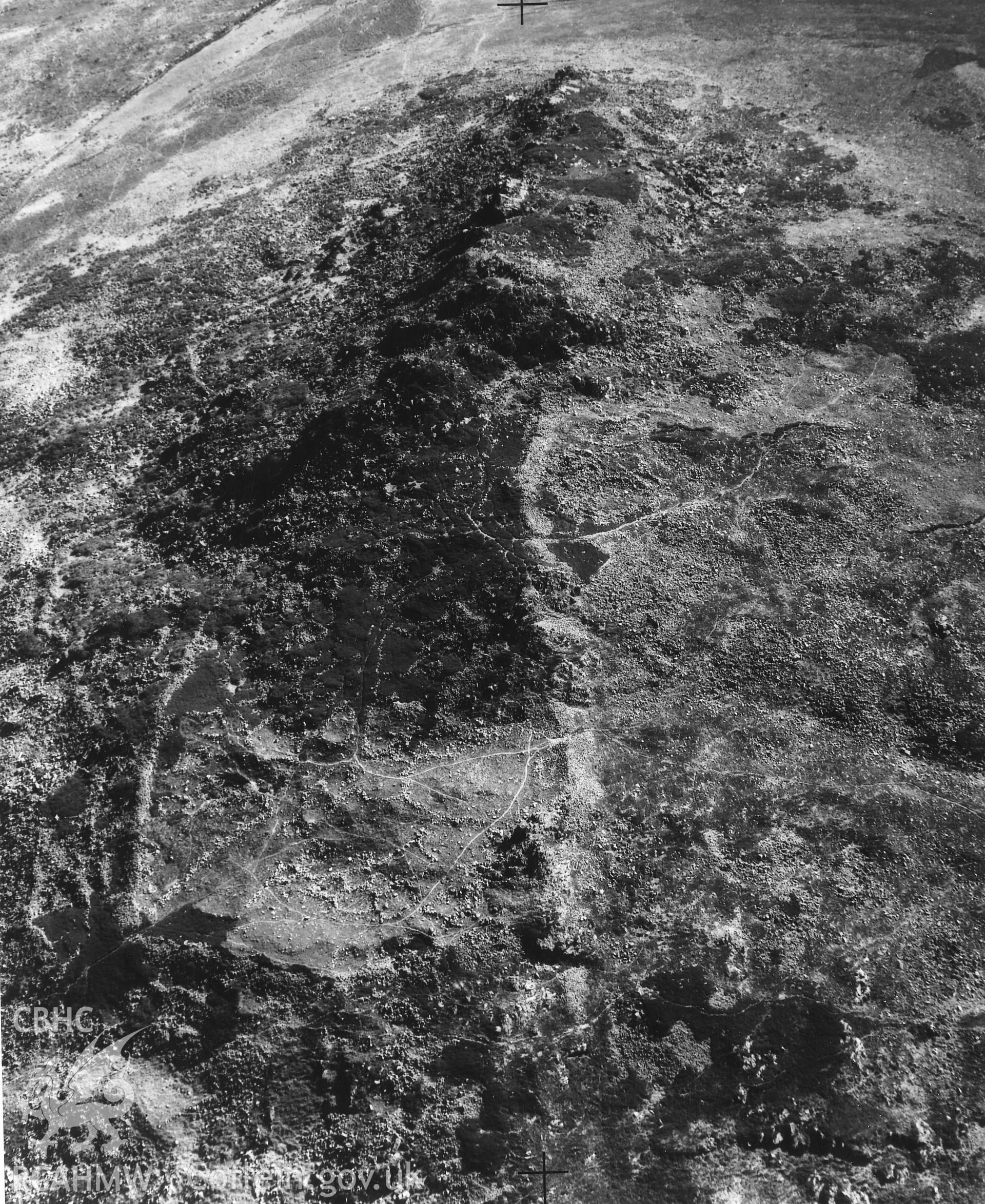 Black and white aerial photograph showing Carn Ingli Camp, taken by Cambridge University Committee for Aerial Photography.