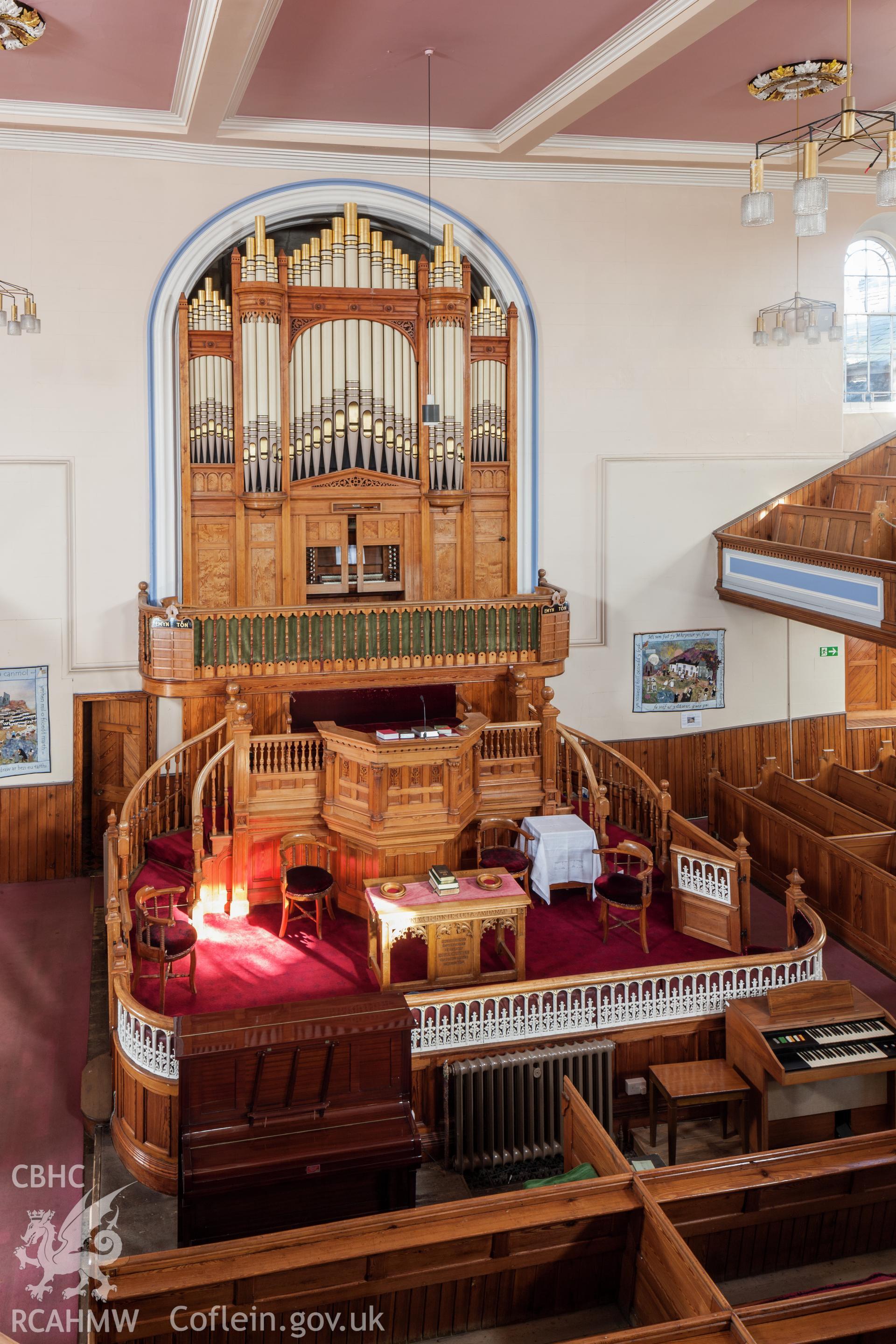 First floor view of the Organ and Sedd fawr