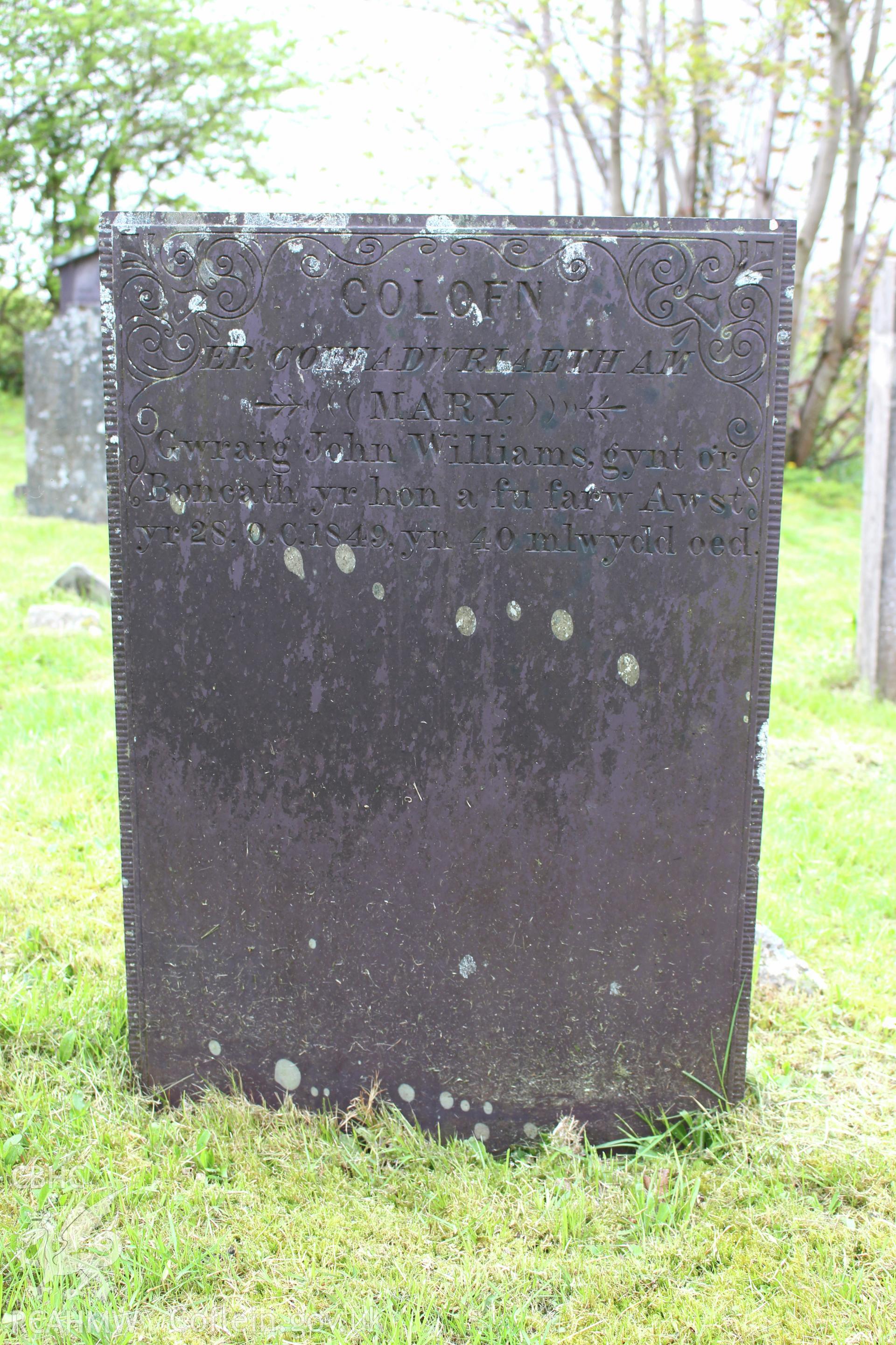 Gravestone of Mary Williams