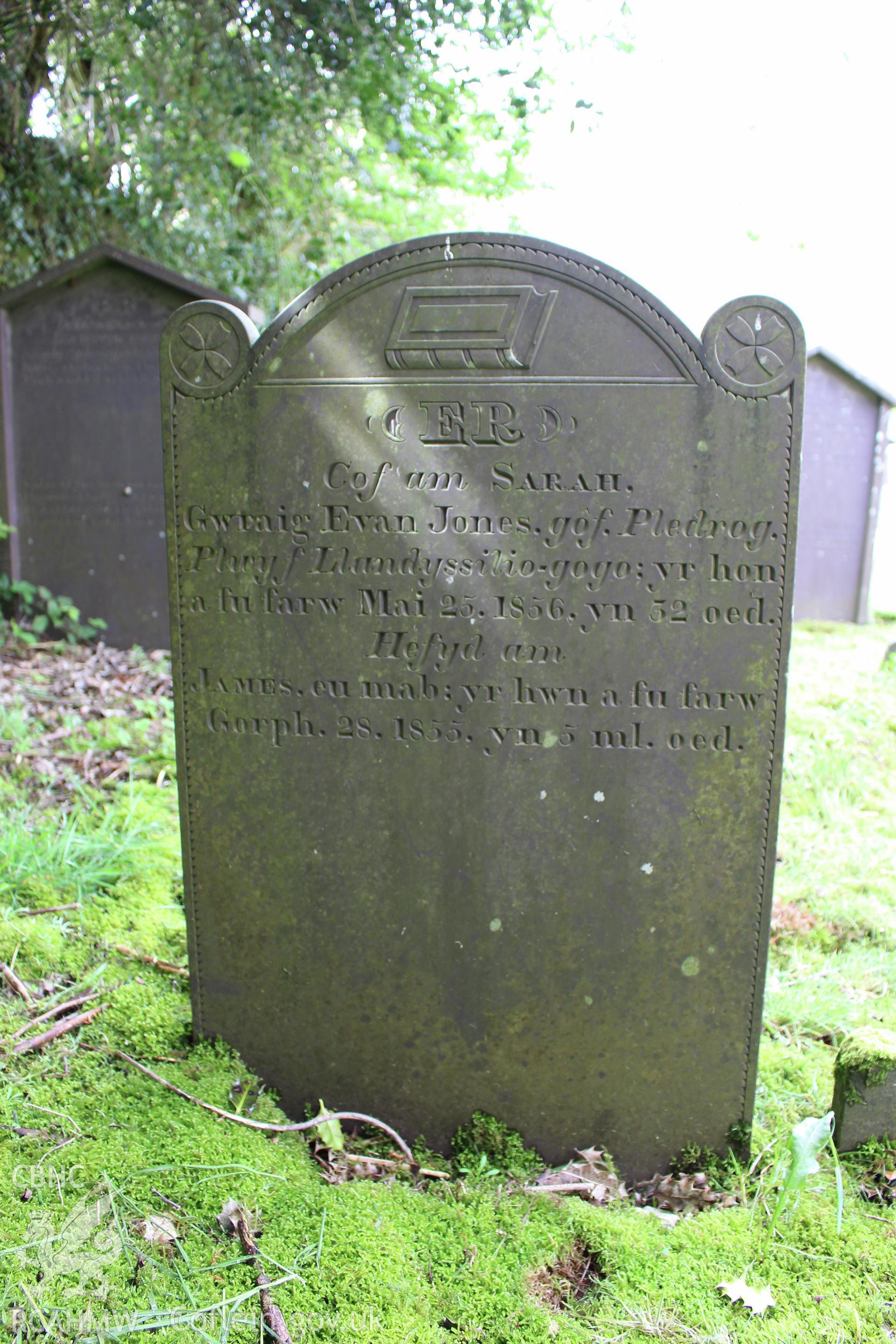 Gravestone of Sarah & James Jones