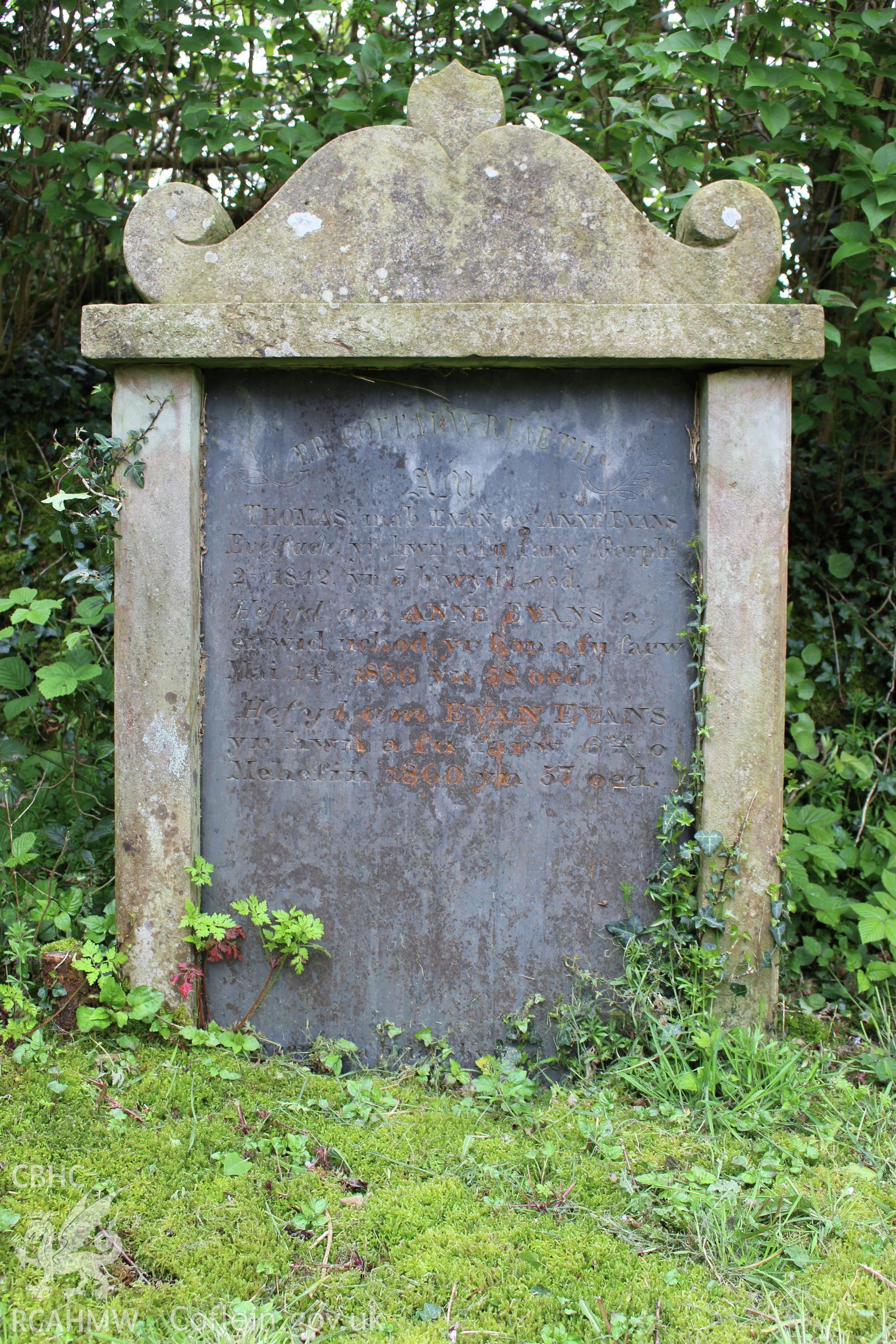 Gravestone of Thomas, Anne & Evan Evans