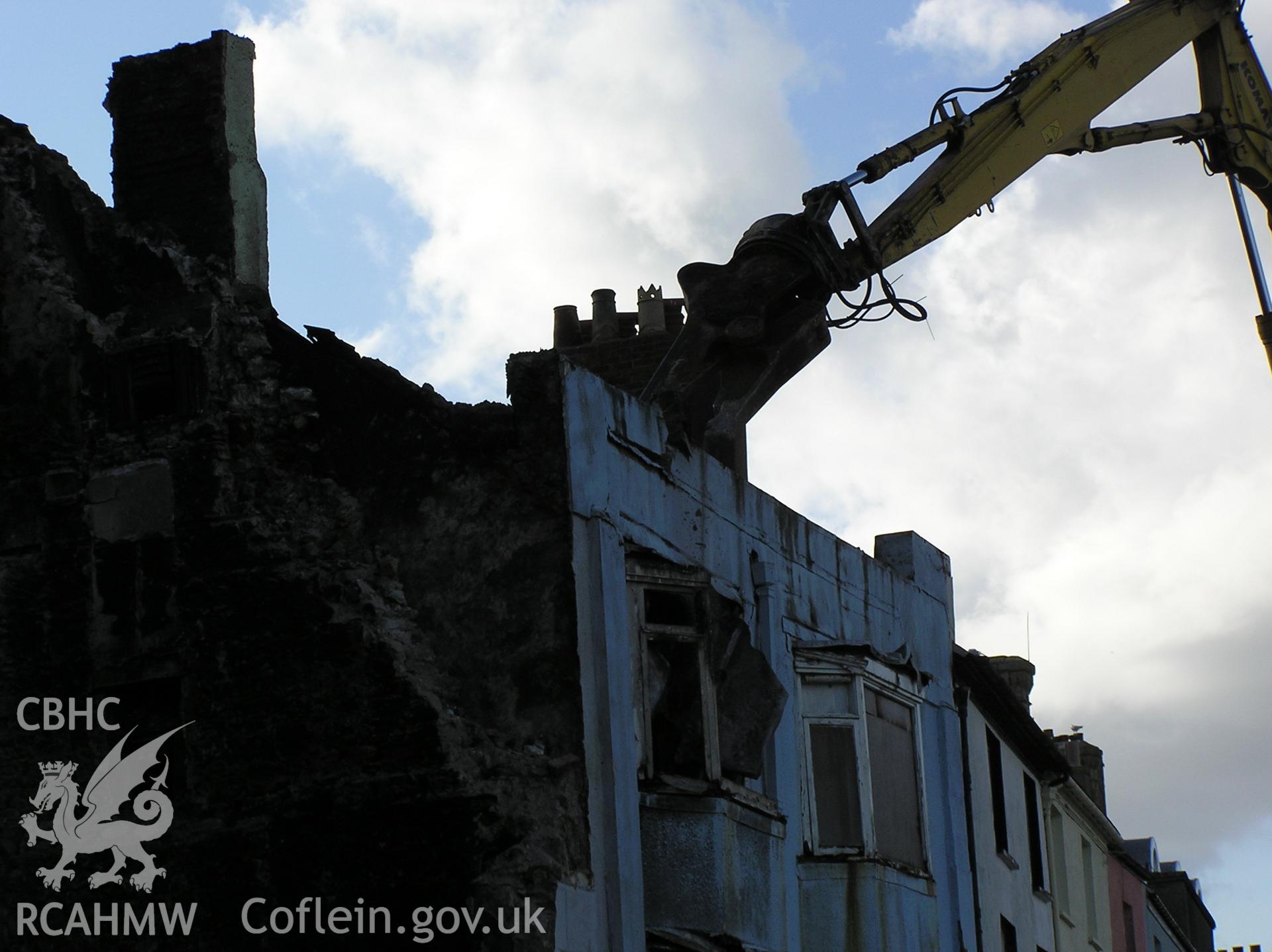 Colour digital photograph showing the Royal Gatehouse Hotel being demolished.