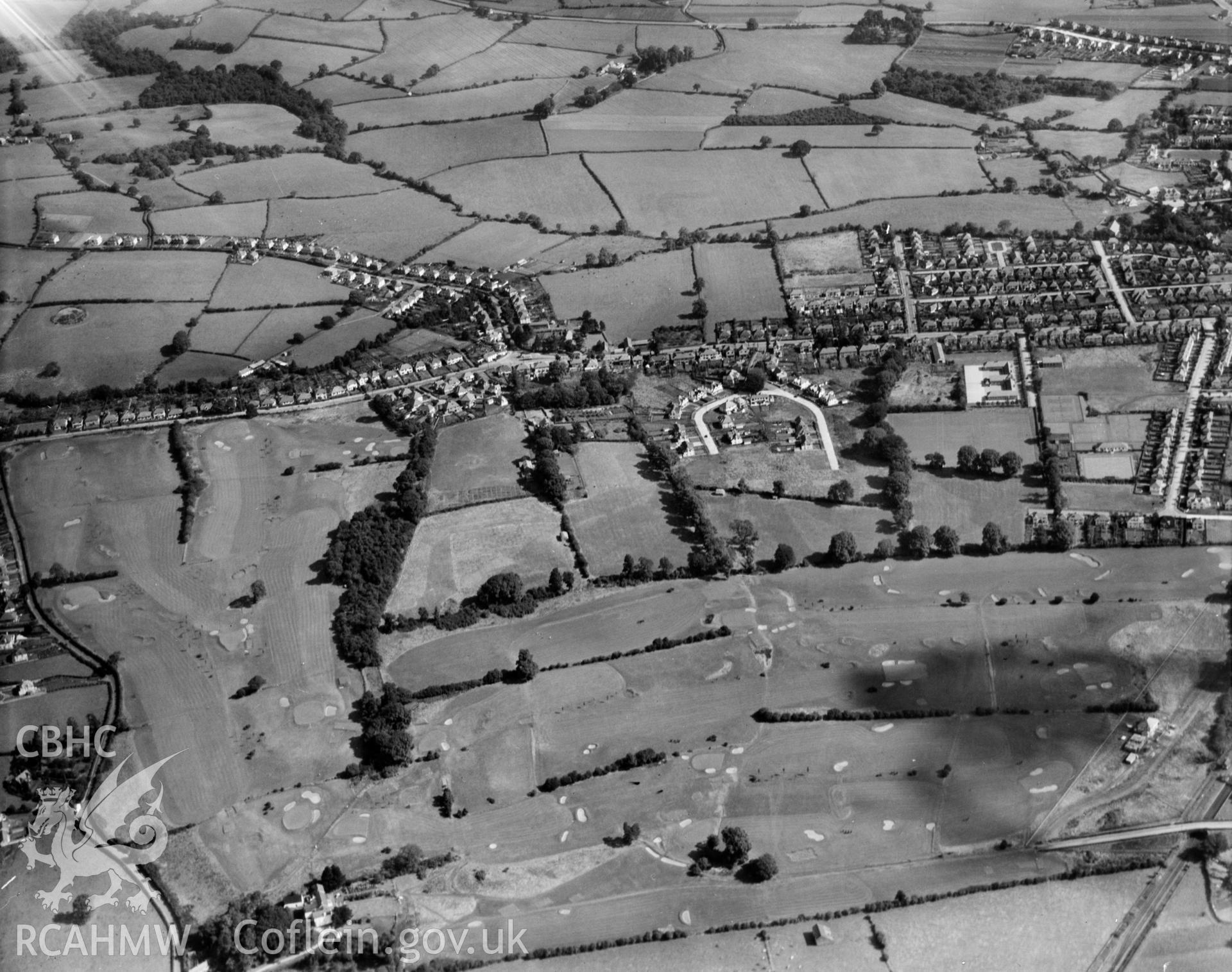 View of Whitchurch golf club, oblique aerial view. 5?x4? black and white glass plate negative.