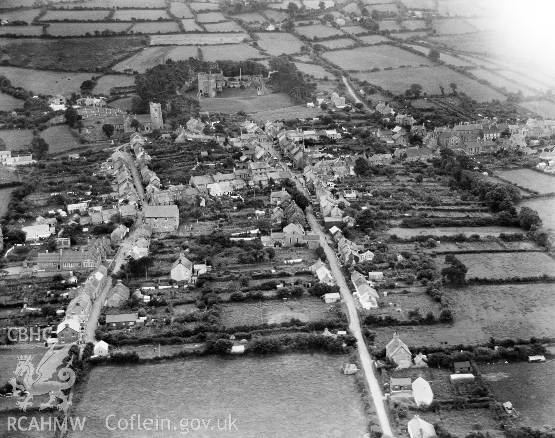 General view of Newport, Pembrokeshire, oblique aerial view. 5?x4? black and white glass plate negative.