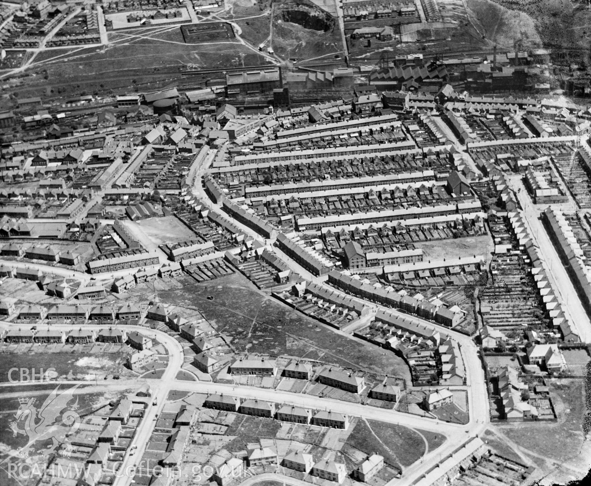 View of new housing at Aberbargoed, oblique aerial view. 5?x4? black and white glass plate negative.