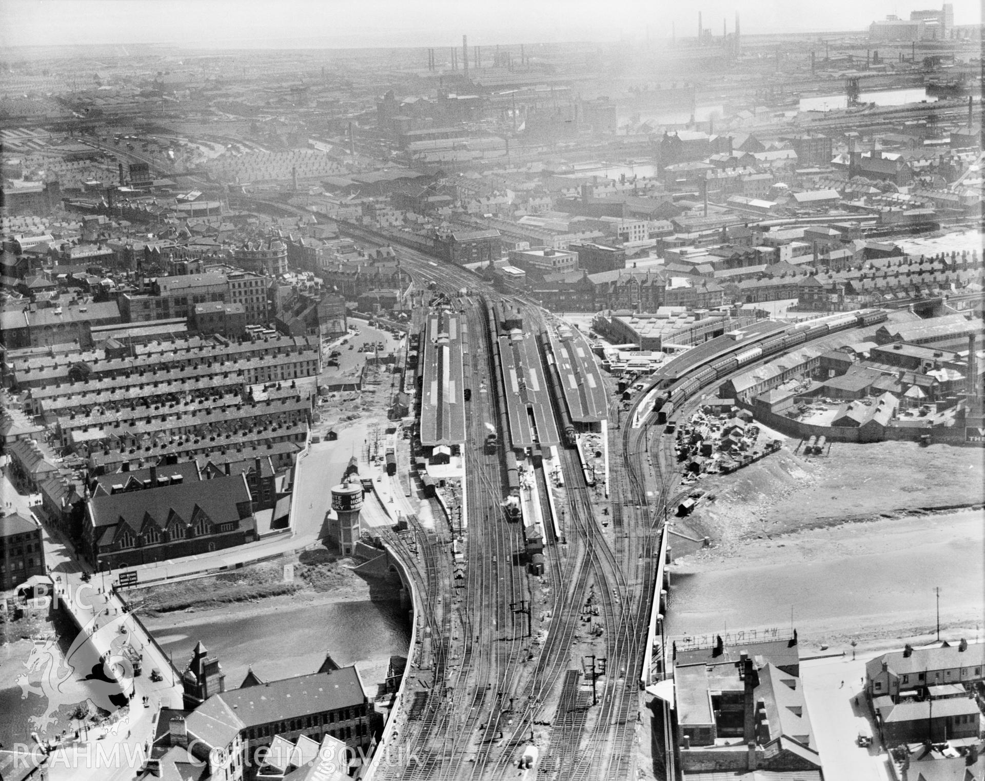 View of Cardiff Railway Station, oblique aerial view. 5?x4? black and white glass plate negative.