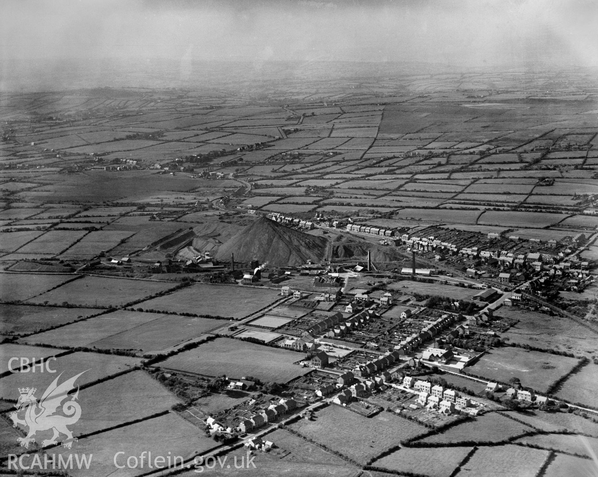 View of the Emlyn Anthracite Colliery, Pen-y-groes. Oblique aerial photograph, 5?x4? BW glass plate.