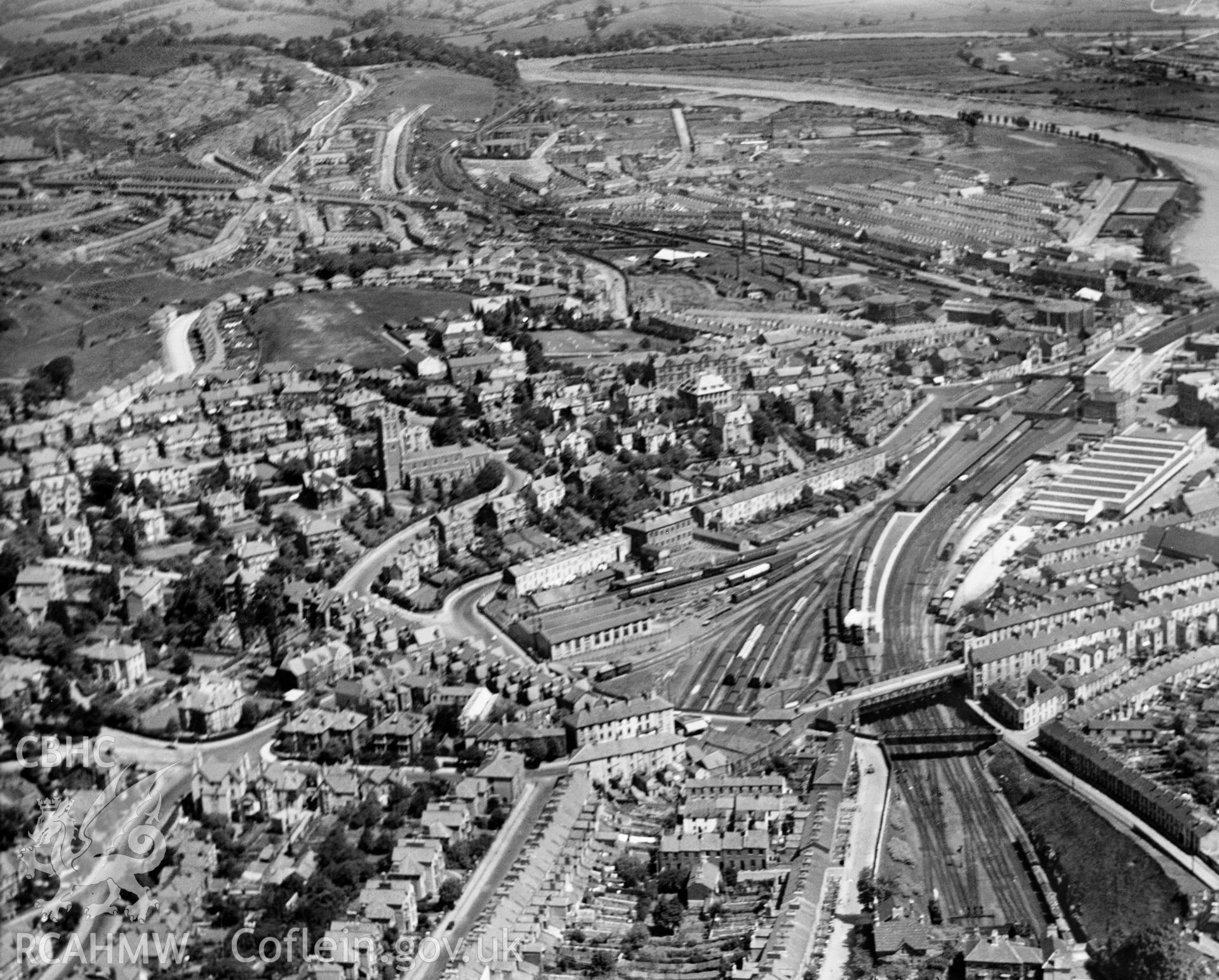 General view of Newport, oblique aerial view. 5?x4? black and white glass plate negative.