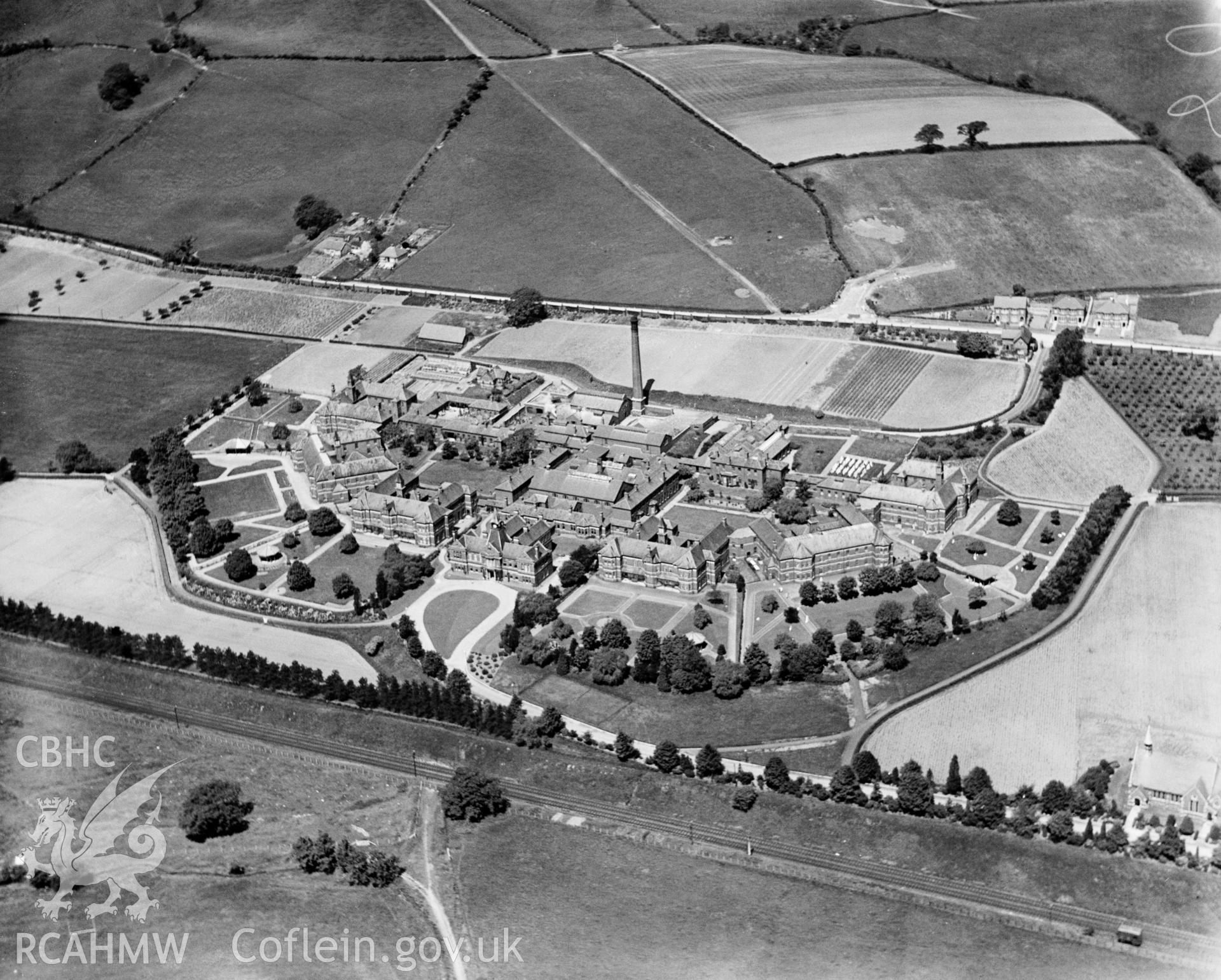 View of Newport Mental Hospital, Caerleon, oblique aerial view. 5?x4? black and white glass plate negative.
