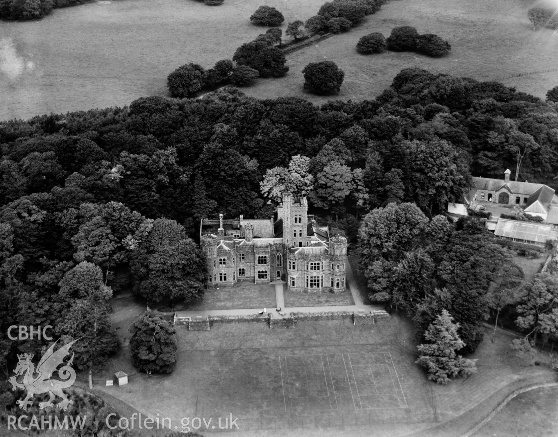 View of Hean Castle and grounds, Saundersfoot, oblique aerial view. 5?x4? black and white glass plate negative.