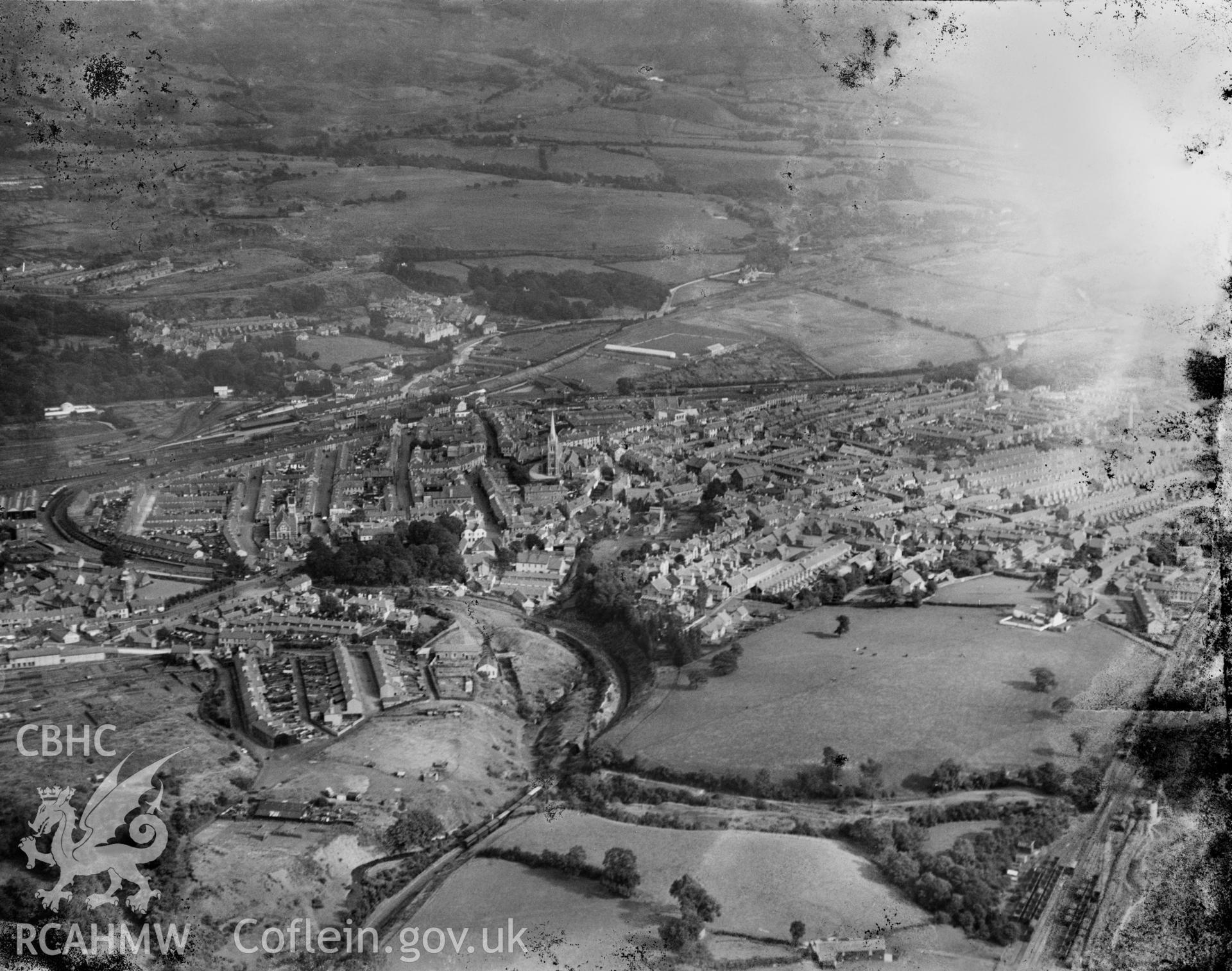 Distant view of Aberdare, oblique aerial view. 5?x4? black and white glass plate negative.