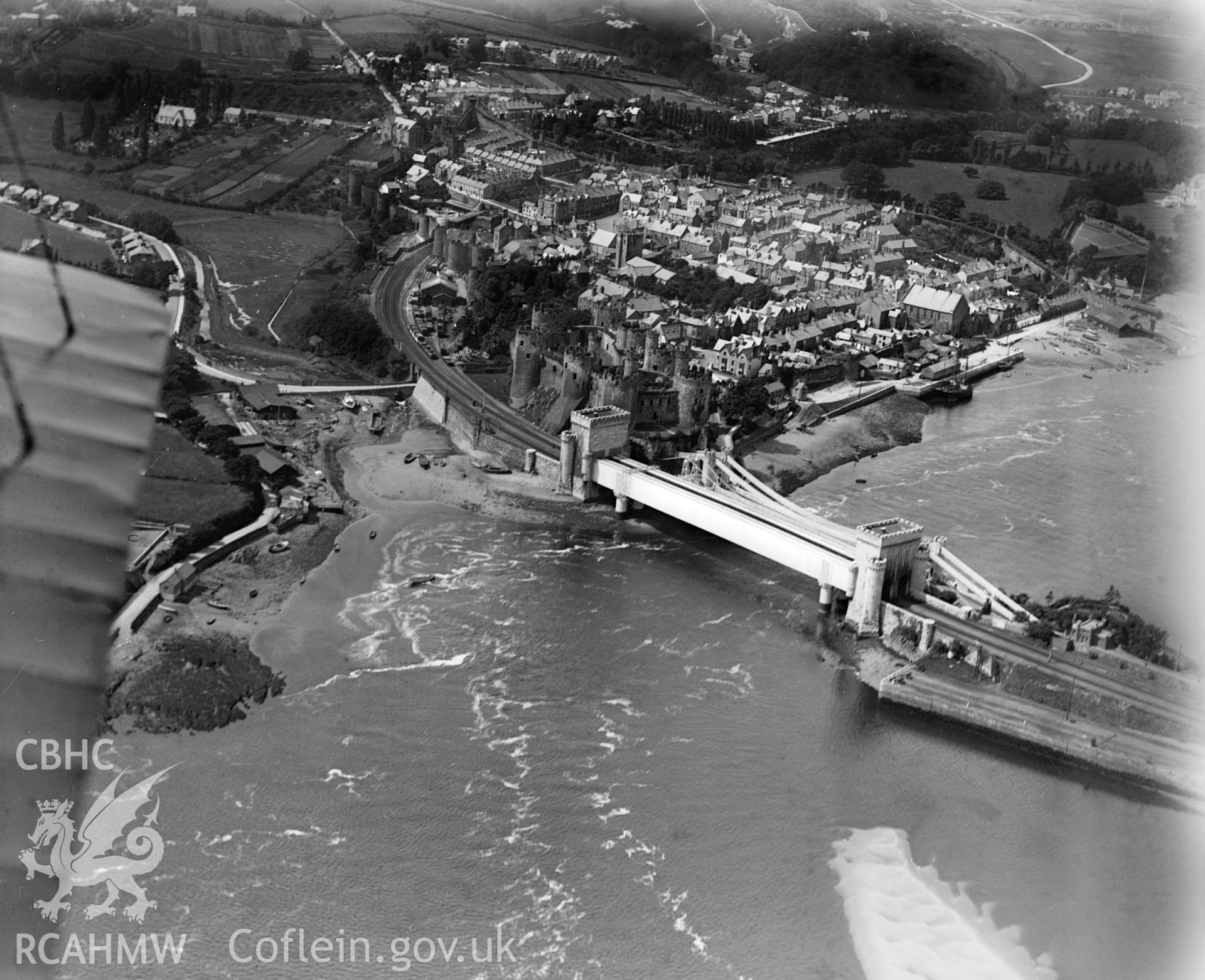 View of Conwy, oblique aerial view. 5?x4? black and white glass plate negative.