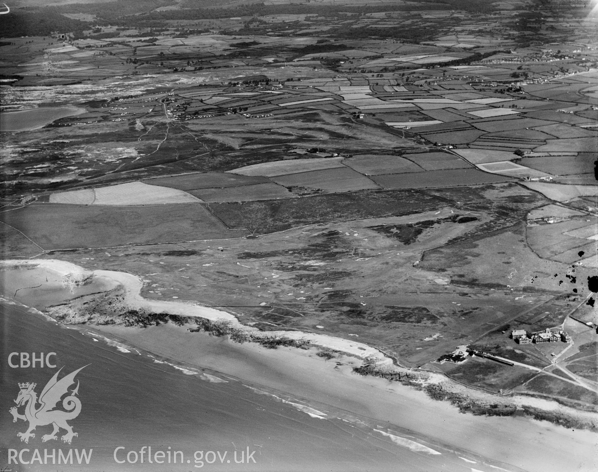 View of Royal Porthcawl golf couse and clubhouse, oblique aerial view. 5?x4? black and white glass plate negative.