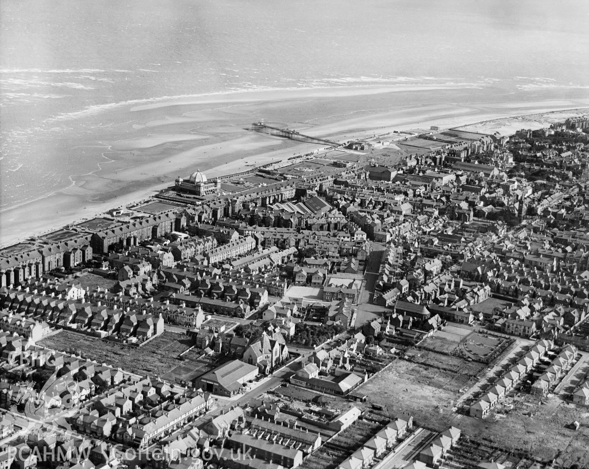 General view of Rhyl, oblique aerial view. 5?x4? black and white glass plate negative.