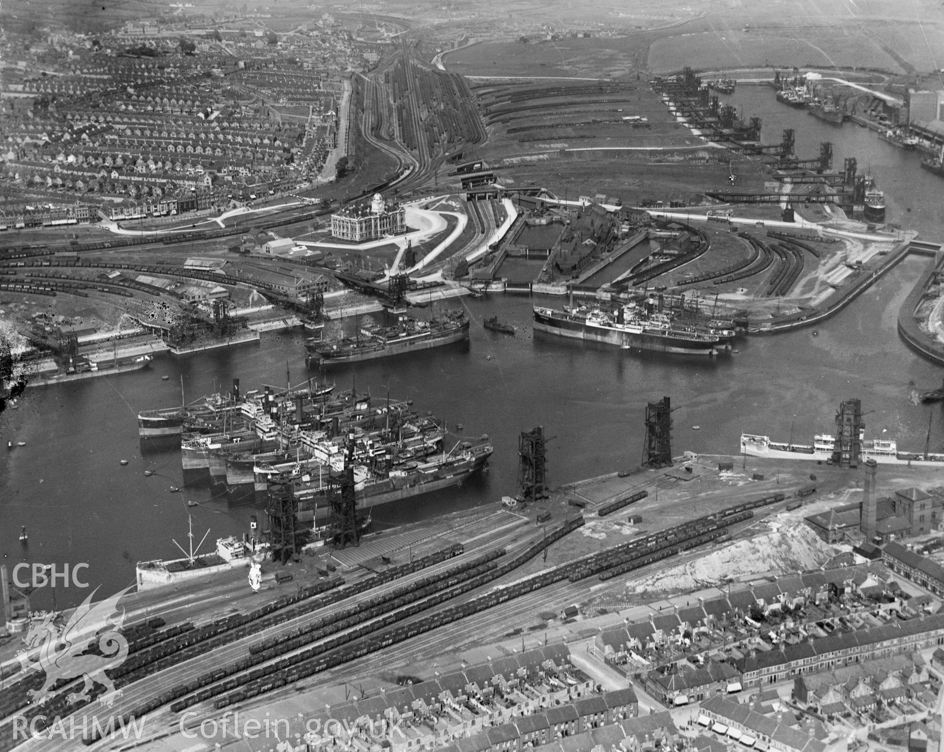 General view of Barry showing docks, oblique aerial view. 5?x4? black and white glass plate negative.