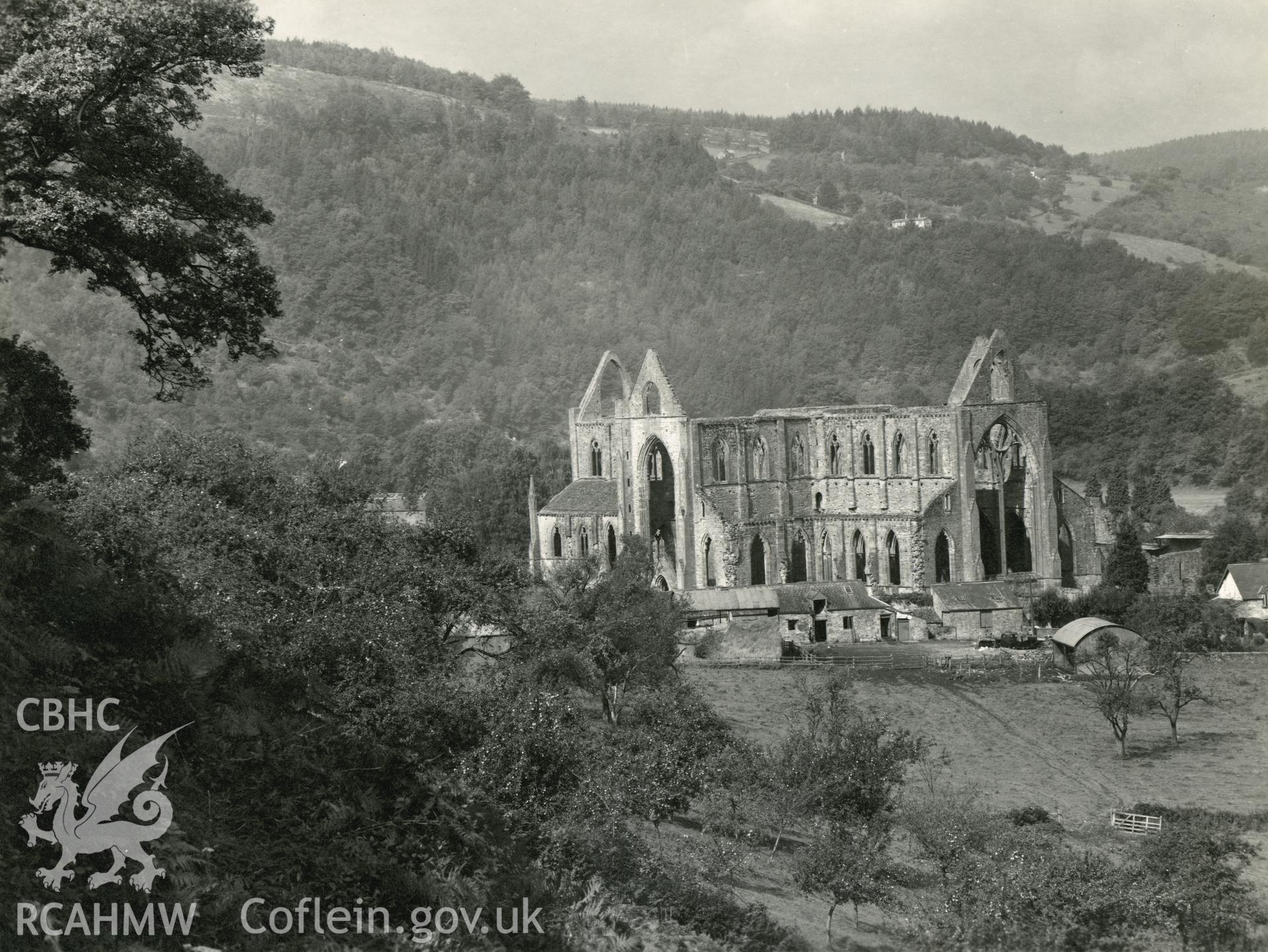 Digital copy of a view of the west front of Tintern Abbey taken by Shirley Jones, dated 1943.