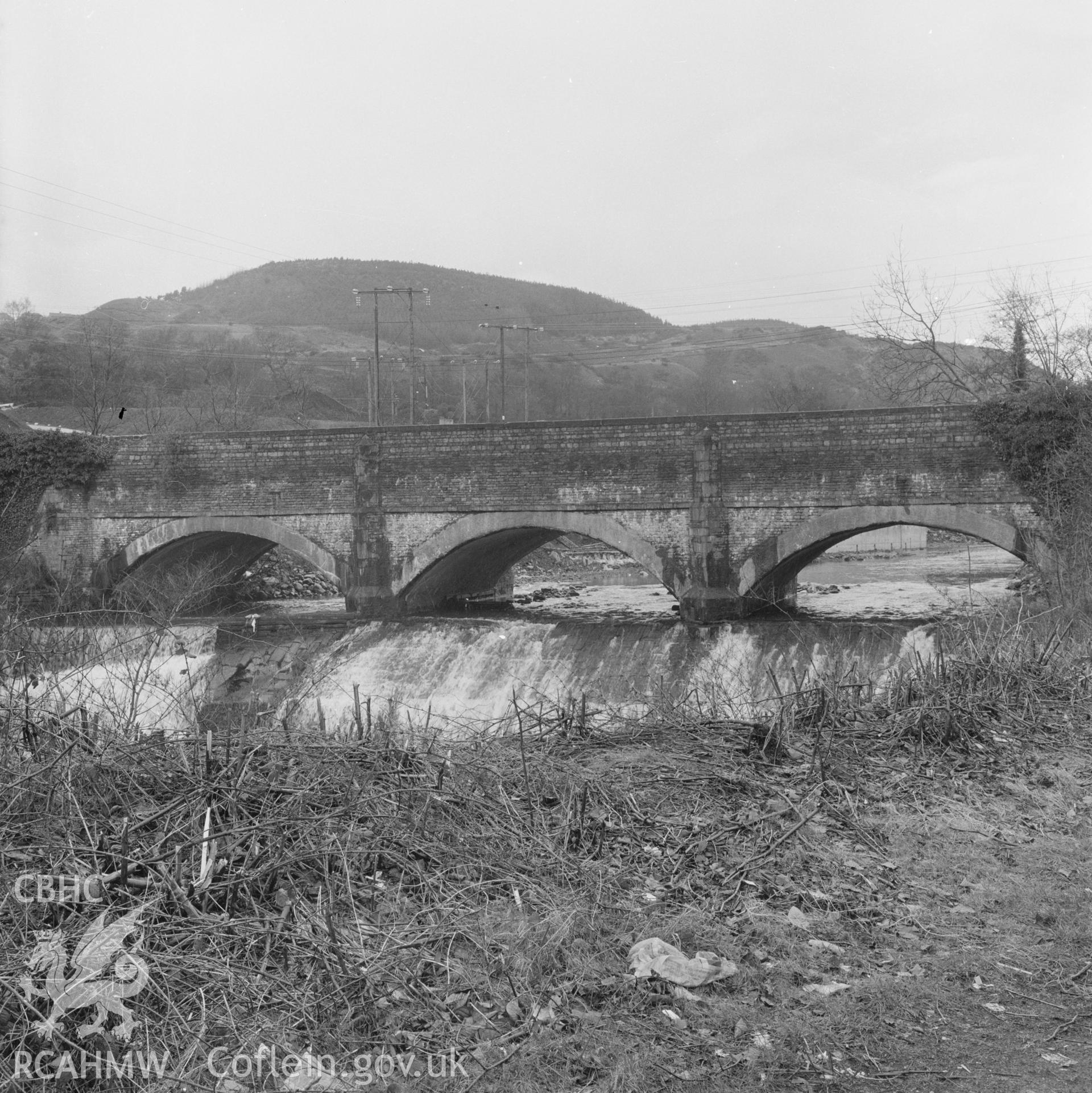 Digital copy of a black and white negative showing view of Ystalyfera Aqueduct, Swansea Canal.