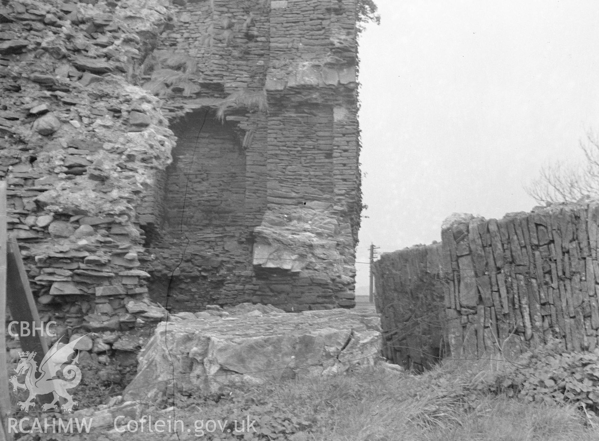Digital copy of a nitrate negative showing Loughor Castle.