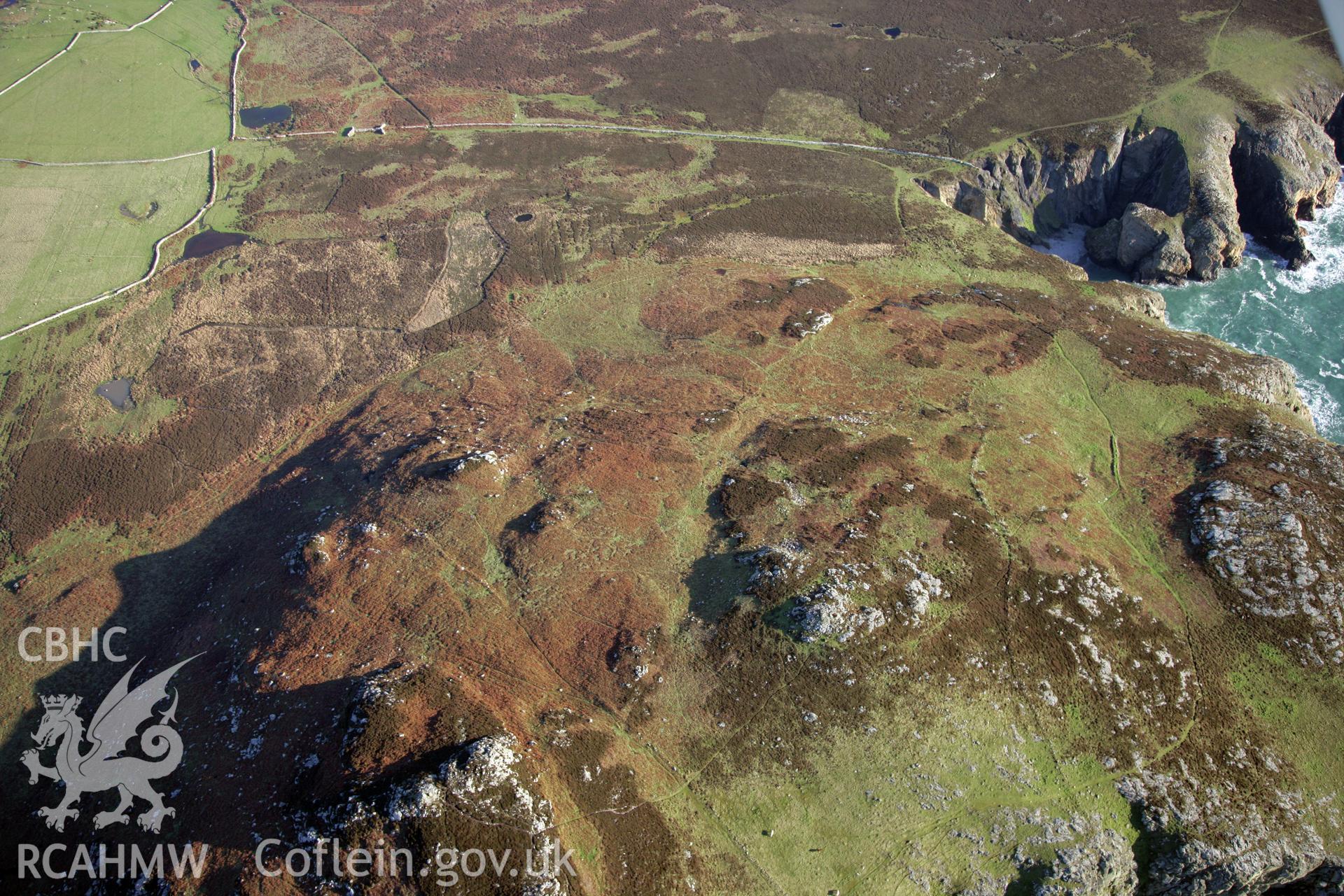 RCAHMW colour oblique photograph of Carn Lundain, Ramsey Island. Taken by O. Davies & T. Driver on 22/11/2013.