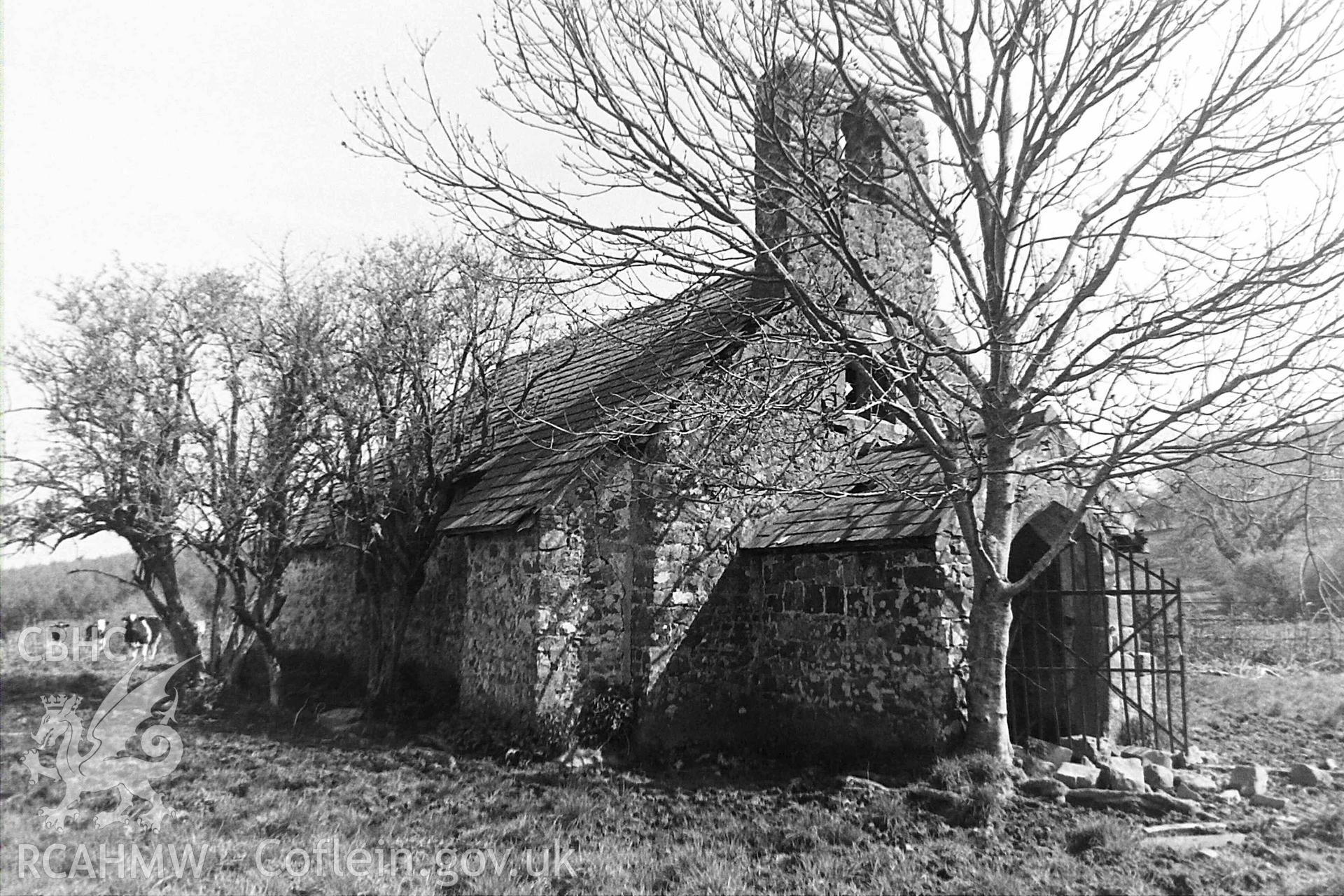 Digitised black and white photograph of Mounton Chapel, produced by Paul Davis in 1986