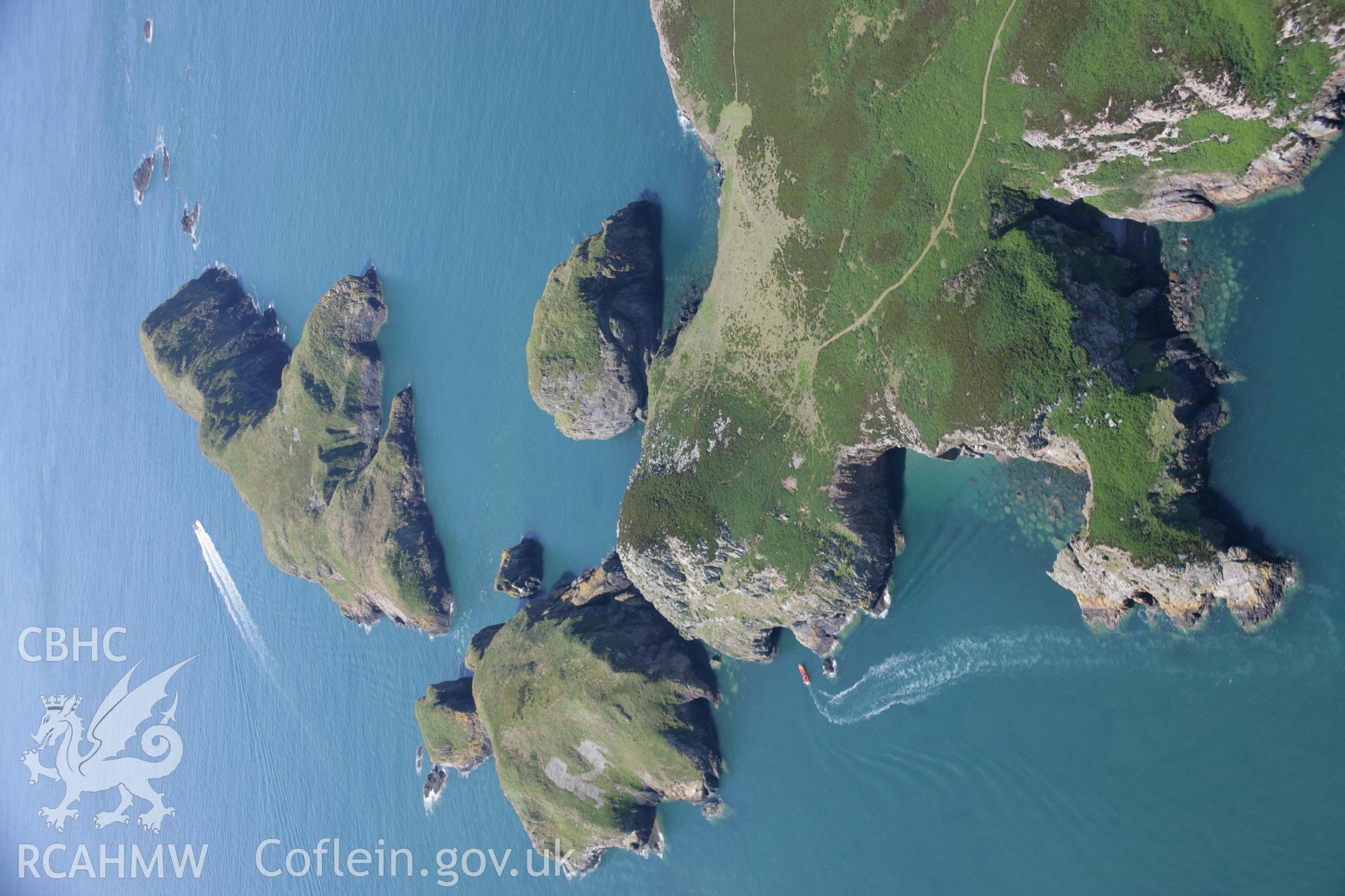 RCAHMW colour oblique aerial photograph of Ramsey Island. Taken on 14 July 2006 by Toby Driver.