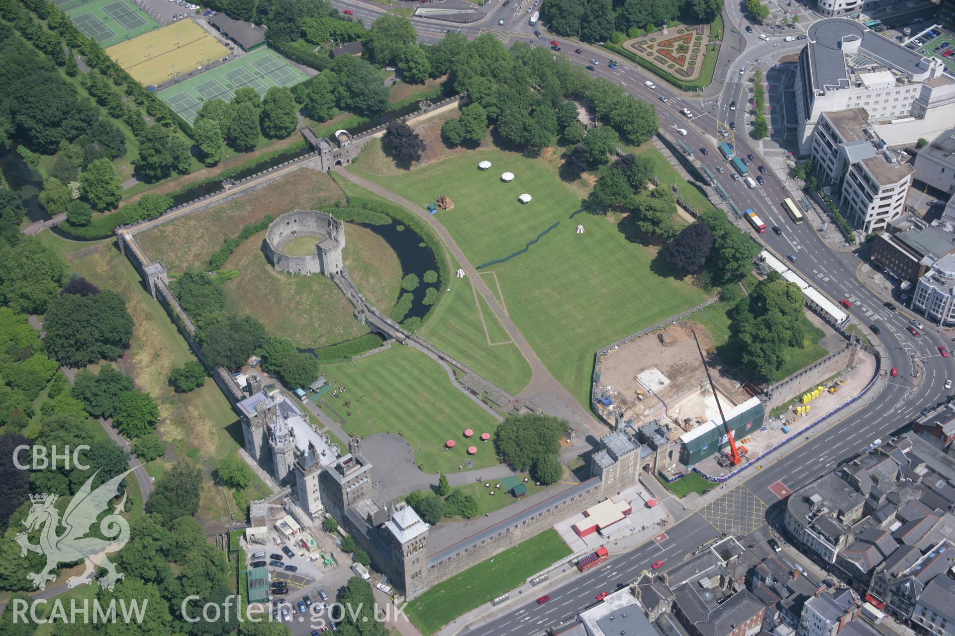 RCAHMW colour oblique photograph of Cardiff Castle. Taken by Toby Driver on 29/06/2006.