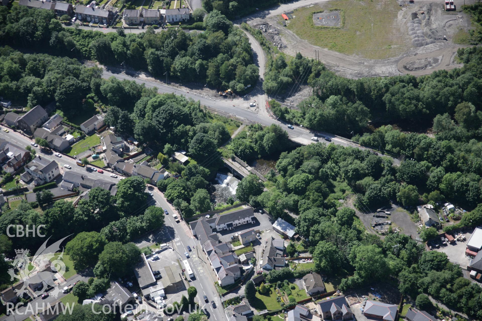 RCAHMW colour oblique aerial photograph of Ystalyfera Aqueduct and Weir, Swansea Canal. A view from the north-east. Taken on 22 June 2005 by Toby Driver