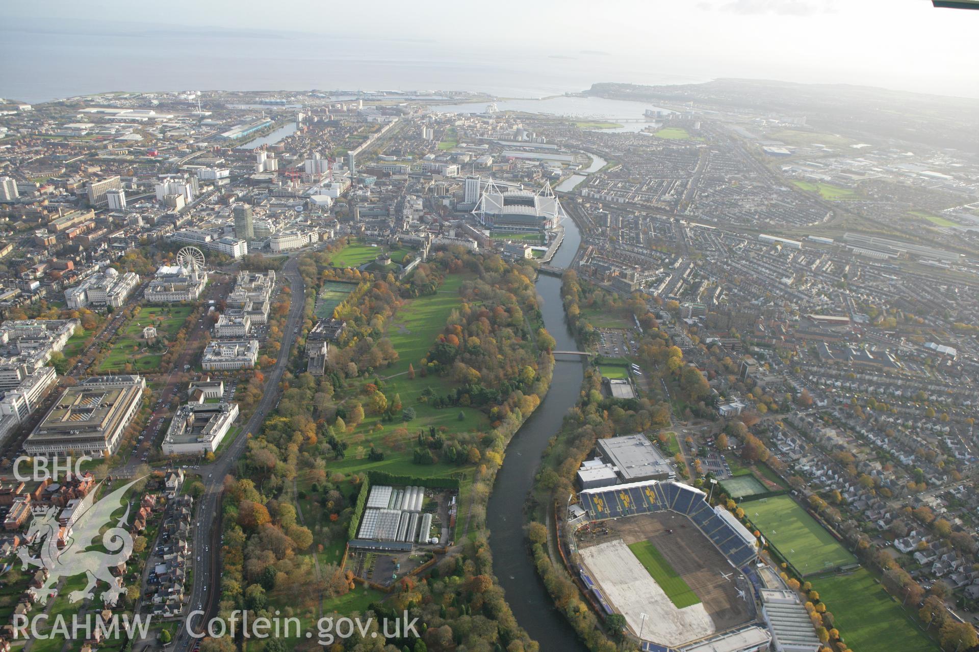 RCAHMW colour oblique photograph of Cardiff University and Bute Park, looking south towards Cardiff Bay. Taken by Toby Driver on 12/11/2008.