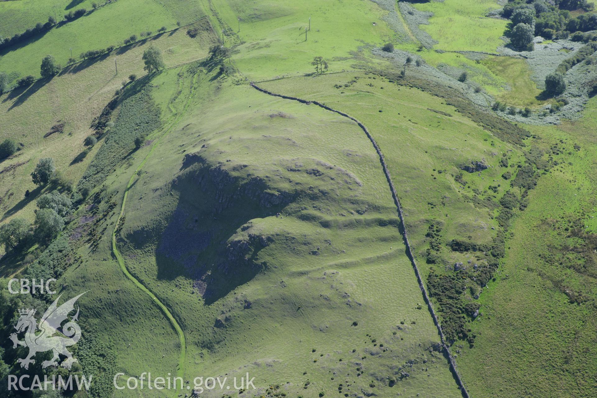 RCAHMW colour oblique aerial photograph of Gaer Fawr. Taken on 08 August 2007 by Toby Driver