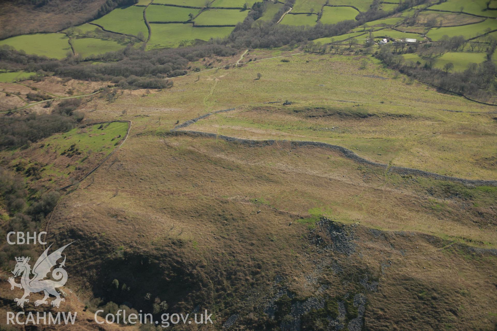RCAHMW colour oblique aerial photograph of Y Gaer Fawr Hillfort on Carn Goch. Taken on 21 March 2007 by Toby Driver