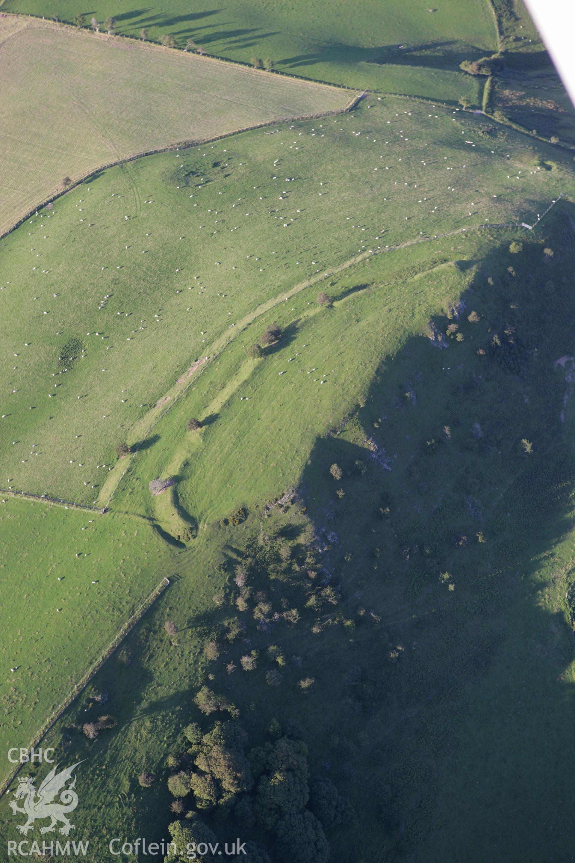 RCAHMW colour oblique aerial photograph of Gaer Fawr. Taken on 08 August 2007 by Toby Driver