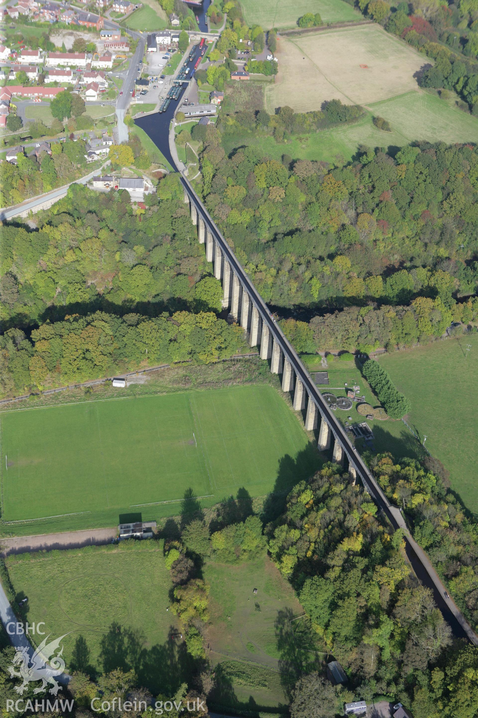 RCAHMW colour oblique aerial photograph of Pontcysyllte Aqueduct on the Ellesmere Canal. Taken on 13 October 2009 by Toby Driver