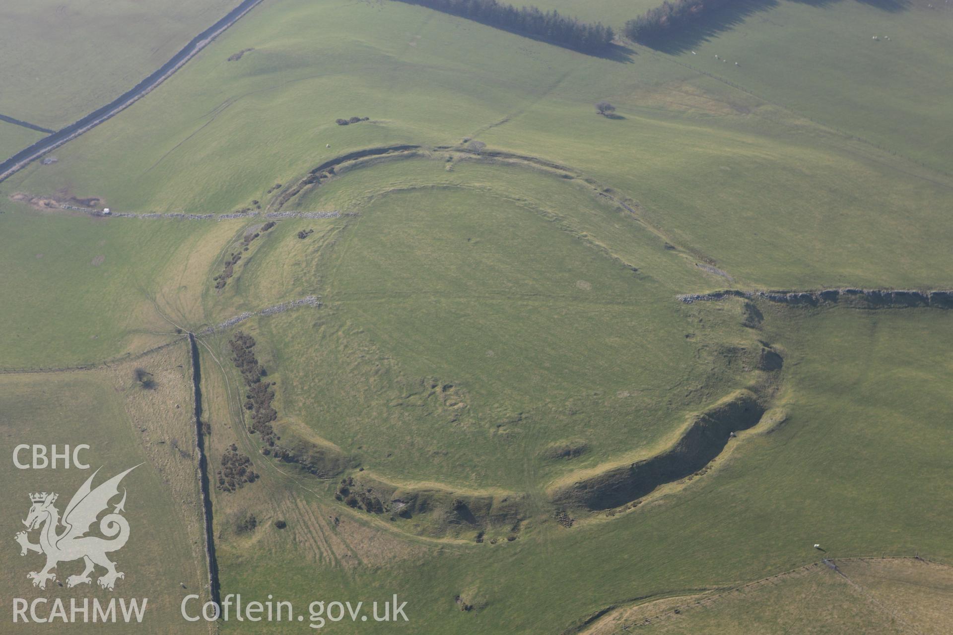 RCAHMW colour oblique photograph of Caer Caradog hillfort. Taken by Toby Driver on 18/03/2009.