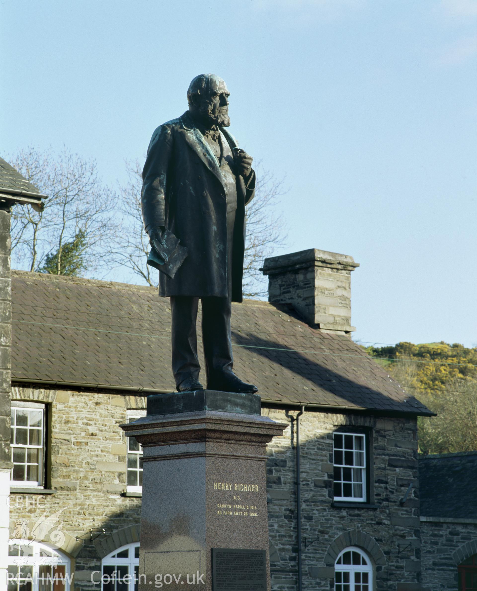 Colour transparency showing statue of Henry Richards, Tregaron, produced by Iain Wright, June 2004.