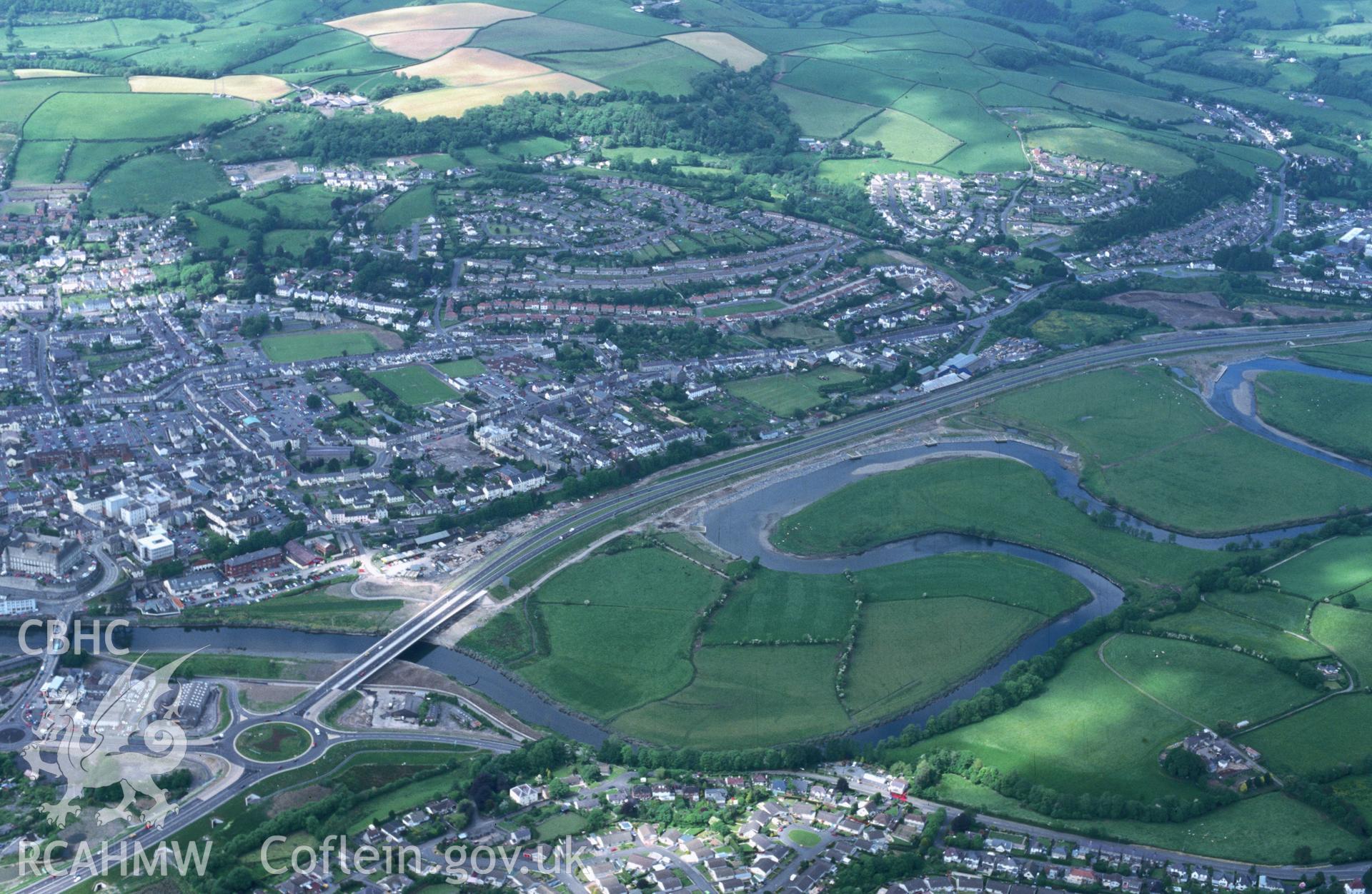 Slide of RCAHMW colour oblique aerial photograph of Carmarthen, taken by T.G. Driver, 22/5/2000.