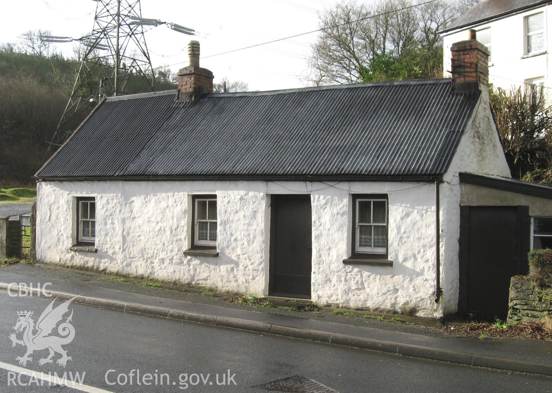 Colour photo showing Talfan Cottage, Llanddowror, taken by Paul R. Davis and dated 1st January 1980.