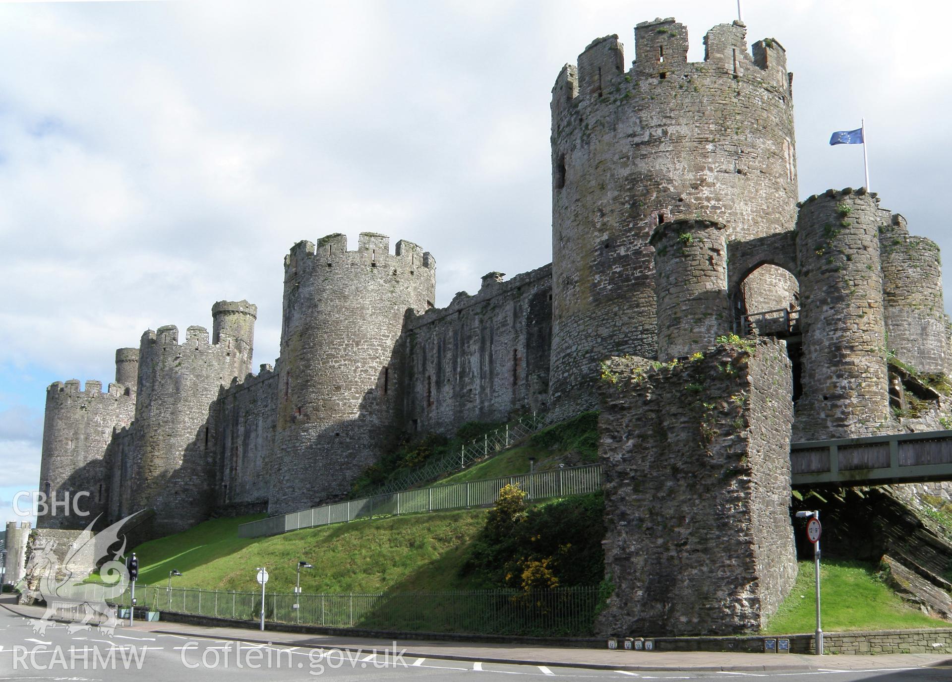 Colour photo of Conwy Castle, taken by Paul R. Davis, 9th May 2014.