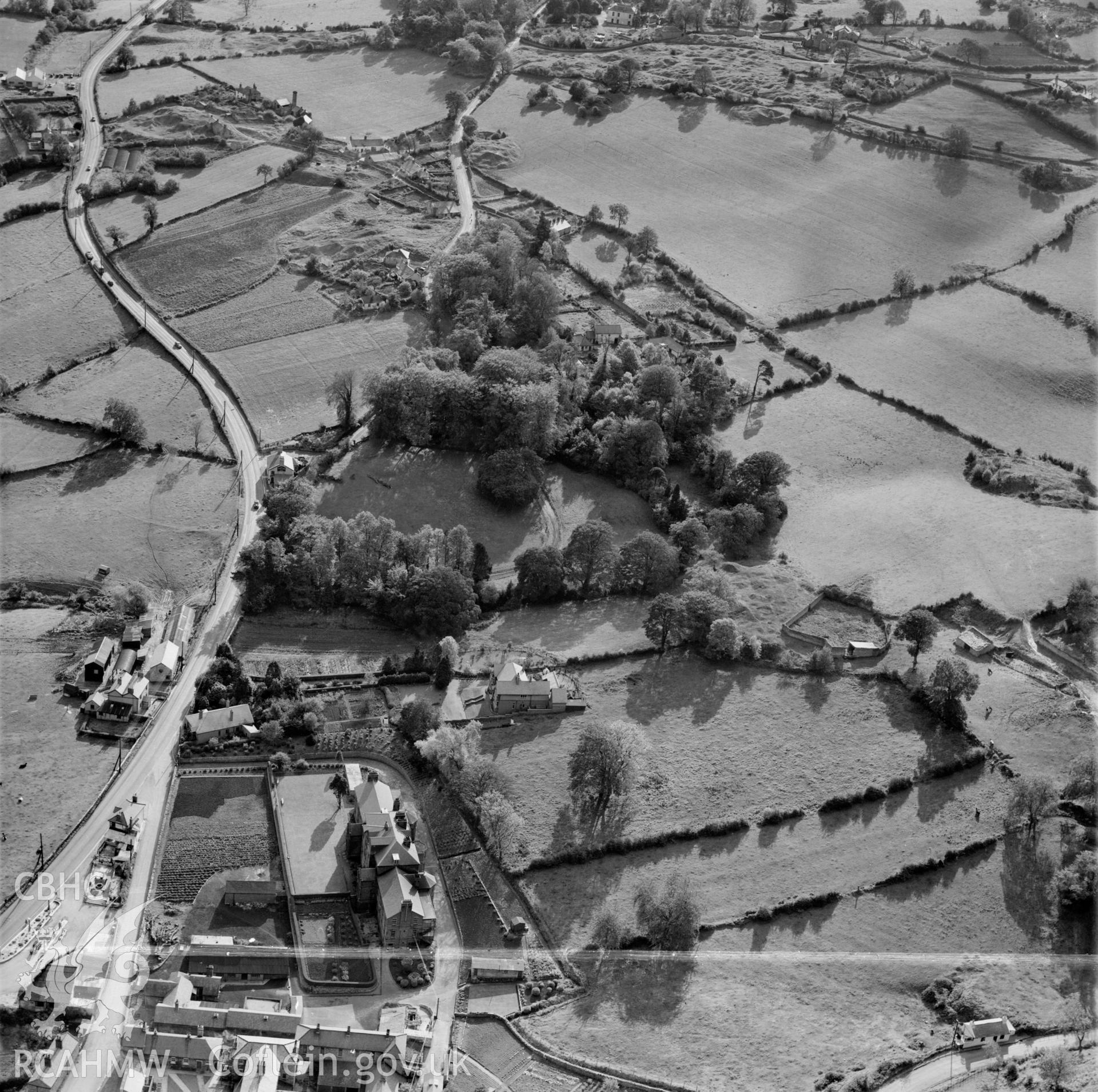 View of area south of Holywell showing Halkyn Road, Stamford Dairy and Lluesty Hospital. Labelled "Holywell Textile Mills Ltd., Highfield & Pistyll".