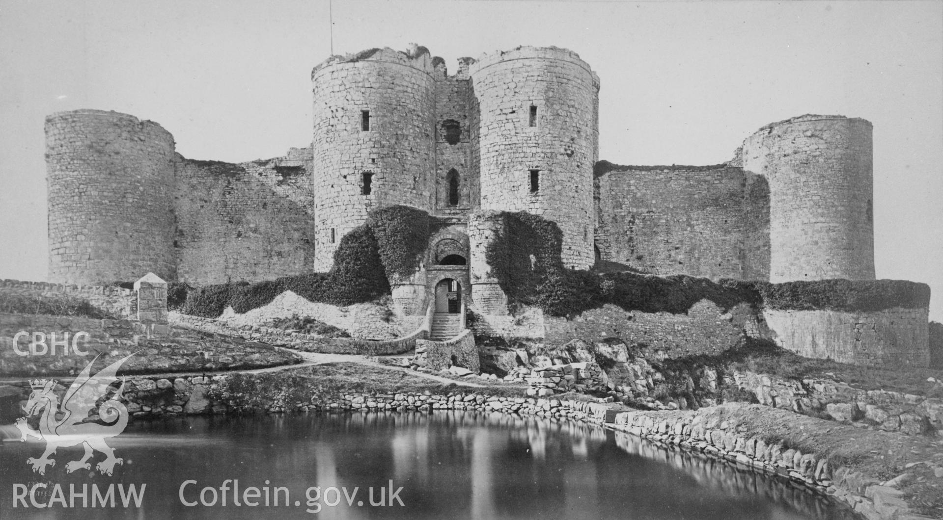 Digital copy of an acetate negative showing Harlech Castle.